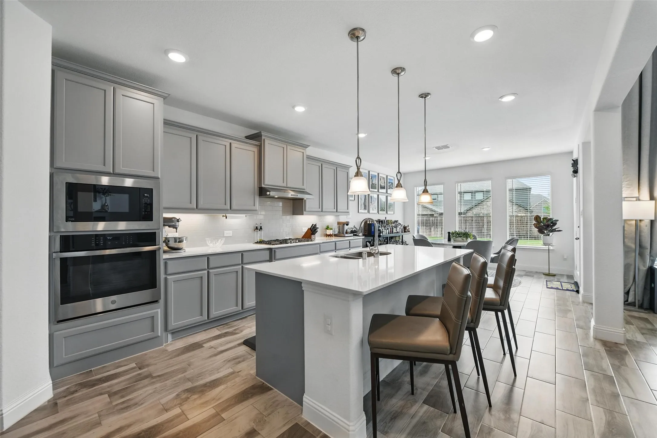 Single Family Residence For Rent in Tarrant County , 1477 Shooting Star Drive, Haslet, Texas 76052, 5 Bedroom, 4 Bathroom, 2 Garage spaces, 3,808 Sqft, built in 2021, mls#21400545, Real Estate Agent in Haslet, Homes For Rent in Tarrant county, Homes For Rent in Haslet, Realtor in Haslet Texas, Real Estate Brokerage Independent Realty Texas, Luminita Cordes Realtor