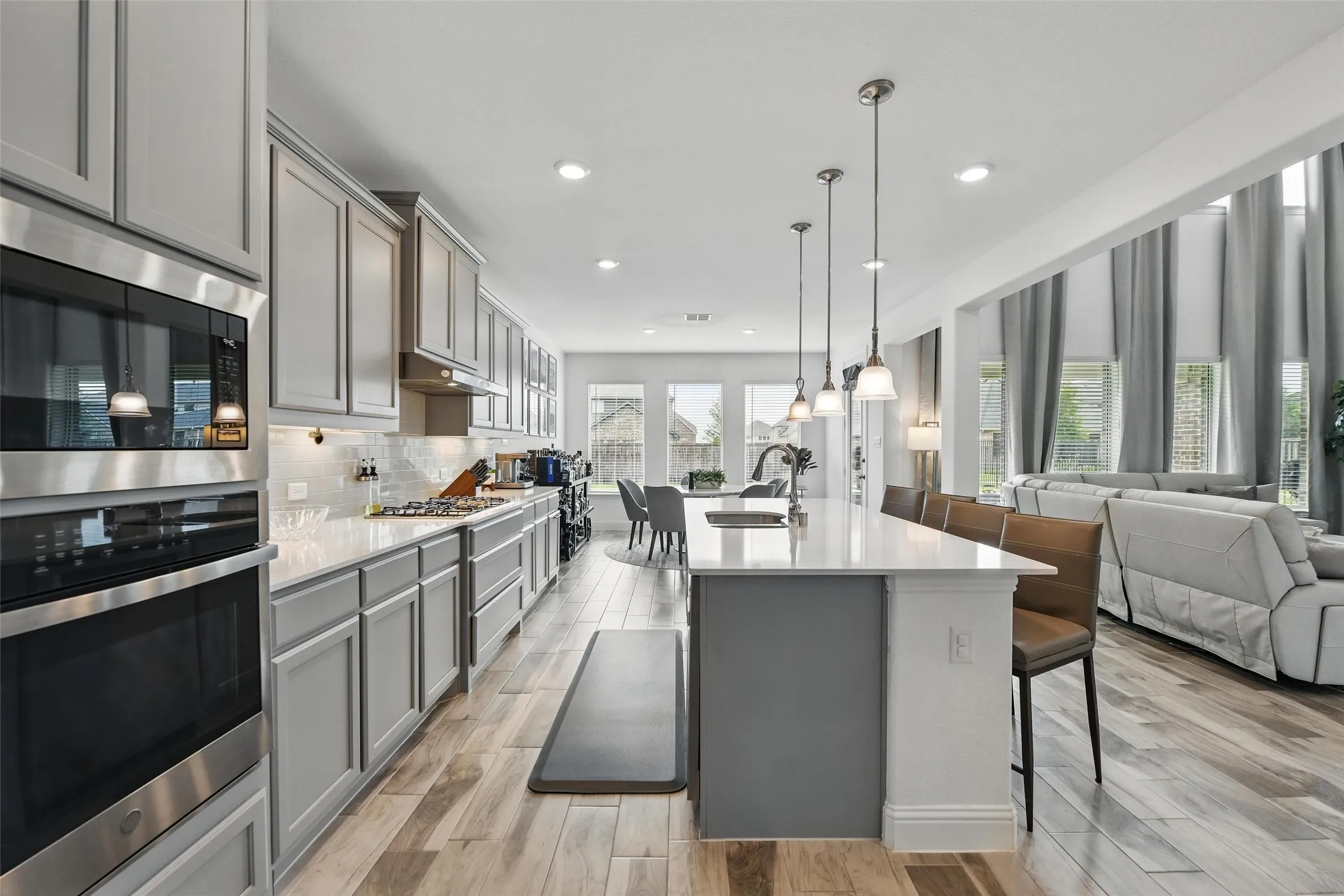 Single Family Residence For Rent in Tarrant County , 1477 Shooting Star Drive, Haslet, Texas 76052, 5 Bedroom, 4 Bathroom, 2 Garage spaces, 3,808 Sqft, built in 2021, mls#21400545, Real Estate Agent in Haslet, Homes For Rent in Tarrant county, Homes For Rent in Haslet, Realtor in Haslet Texas, Real Estate Brokerage Independent Realty Texas, Luminita Cordes Realtor