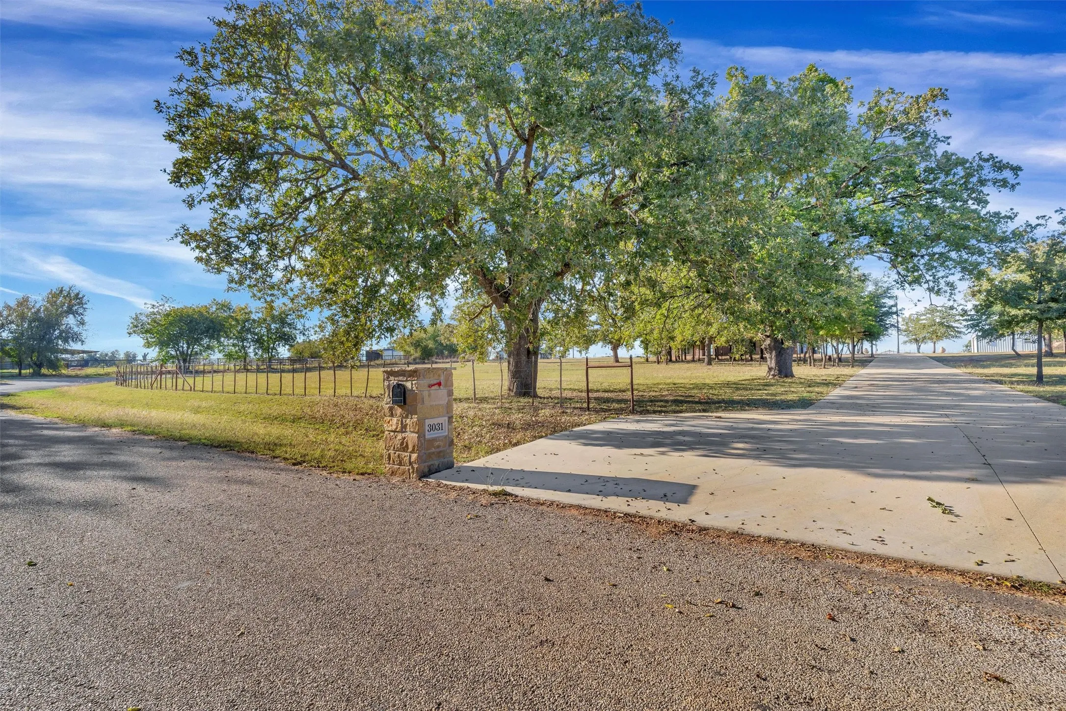 Single Family Residence For Sale in Hood County , 3031 Powell Cemetery Road, Tolar, Texas 76476, 4 Bedroom, 4 Bathroom, 2 Garage spaces, 2,709 Sqft, built in 2025, mls#21401032, Real Estate Agent in Tolar, Homes For Sale in Hood county, Homes For Sale in Tolar, Realtor in Tolar Texas, Real Estate Brokerage Independent Realty Texas, Luminita Cordes Realtor