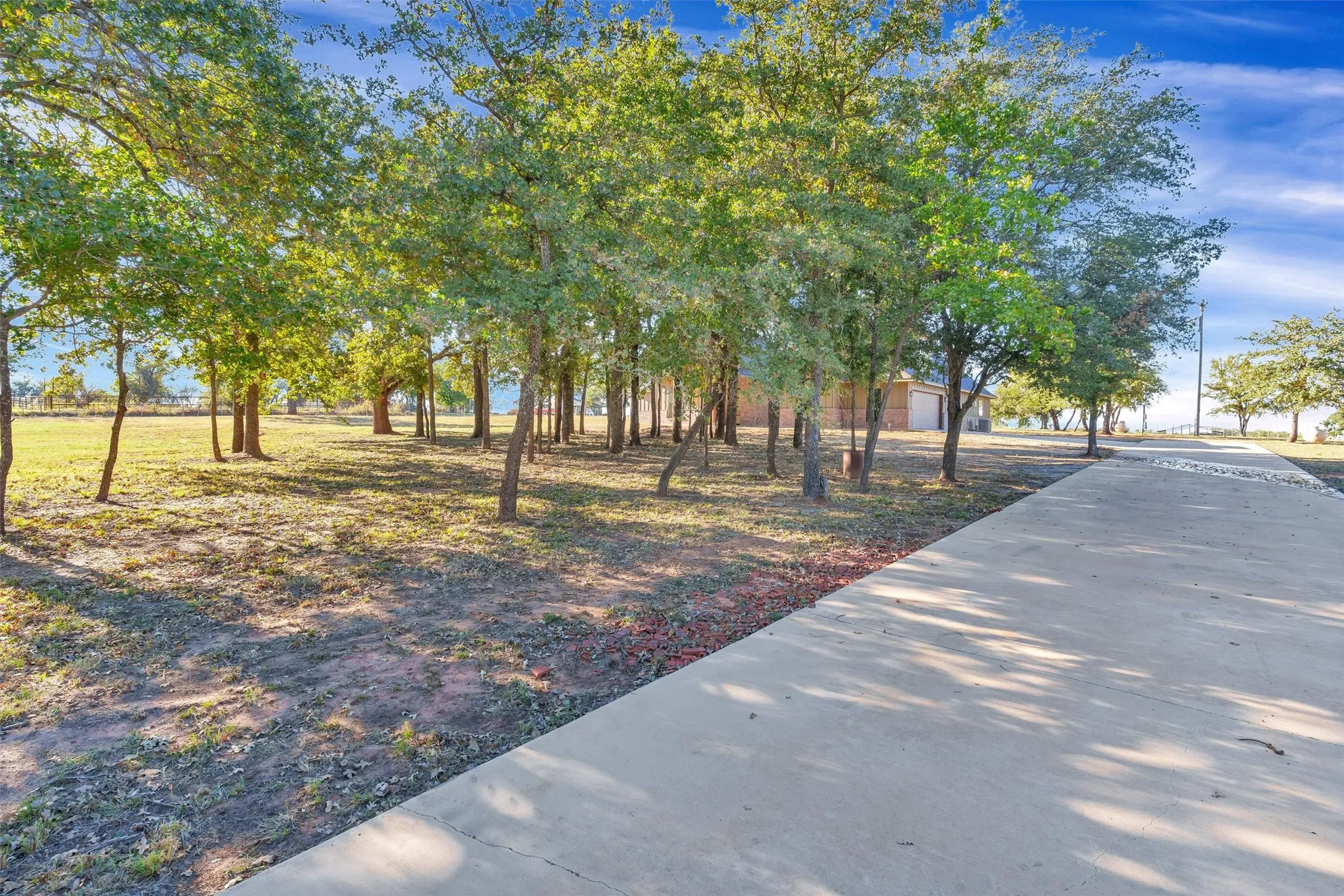 Single Family Residence For Sale in Hood County , 3031 Powell Cemetery Road, Tolar, Texas 76476, 4 Bedroom, 4 Bathroom, 2 Garage spaces, 2,709 Sqft, built in 2025, mls#21401032, Real Estate Agent in Tolar, Homes For Sale in Hood county, Homes For Sale in Tolar, Realtor in Tolar Texas, Real Estate Brokerage Independent Realty Texas, Luminita Cordes Realtor