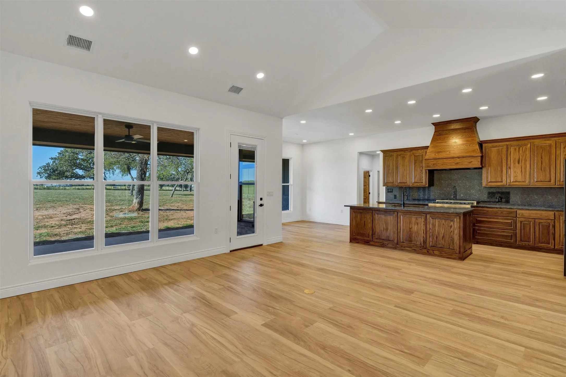 Single Family Residence For Sale in Hood County , 3031 Powell Cemetery Road, Tolar, Texas 76476, 4 Bedroom, 4 Bathroom, 2 Garage spaces, 2,709 Sqft, built in 2025, mls#21401032, Real Estate Agent in Tolar, Homes For Sale in Hood county, Homes For Sale in Tolar, Realtor in Tolar Texas, Real Estate Brokerage Independent Realty Texas, Luminita Cordes Realtor
