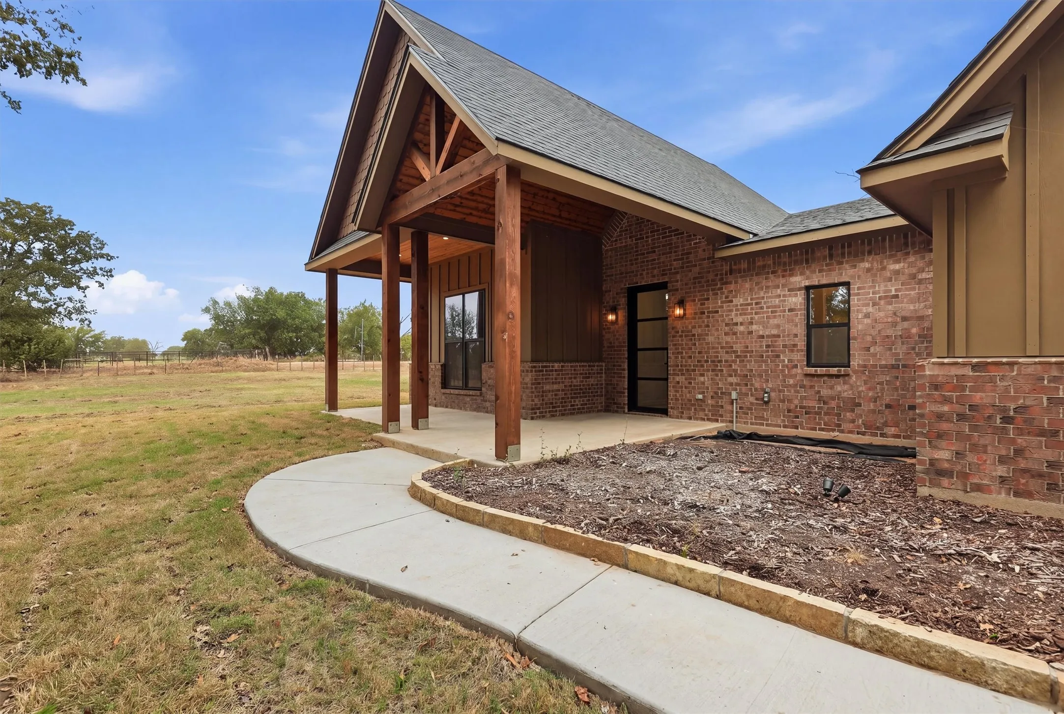Single Family Residence For Sale in Hood County , 3031 Powell Cemetery Road, Tolar, Texas 76476, 4 Bedroom, 4 Bathroom, 2 Garage spaces, 2,709 Sqft, built in 2025, mls#21401032, Real Estate Agent in Tolar, Homes For Sale in Hood county, Homes For Sale in Tolar, Realtor in Tolar Texas, Real Estate Brokerage Independent Realty Texas, Luminita Cordes Realtor