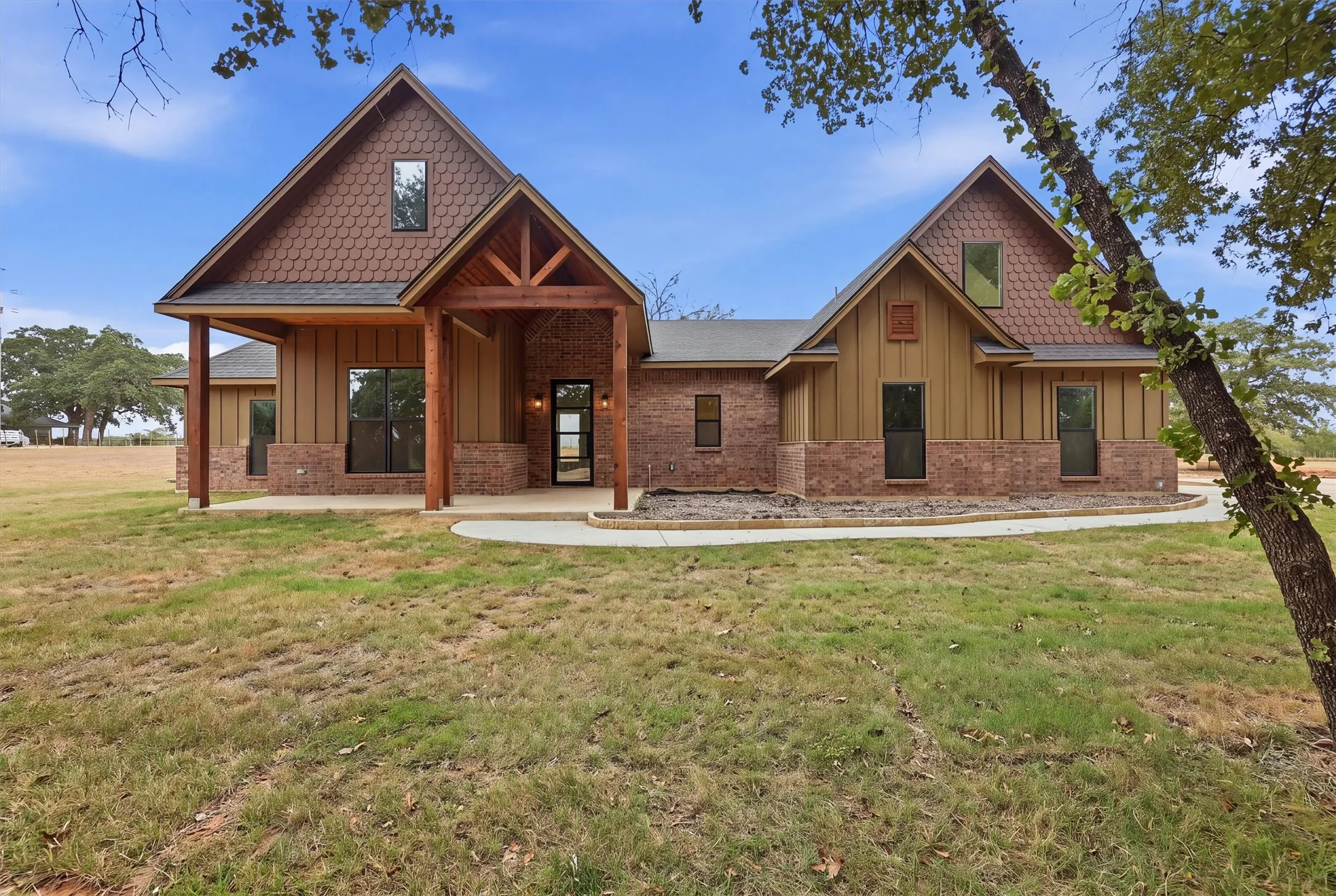 Single Family Residence For Sale in Hood County , 3031 Powell Cemetery Road, Tolar, Texas 76476, 4 Bedroom, 4 Bathroom, 2 Garage spaces, 2,709 Sqft, built in 2025, mls#21401032, Real Estate Agent in Tolar, Homes For Sale in Hood county, Homes For Sale in Tolar, Realtor in Tolar Texas, Real Estate Brokerage Independent Realty Texas, Luminita Cordes Realtor