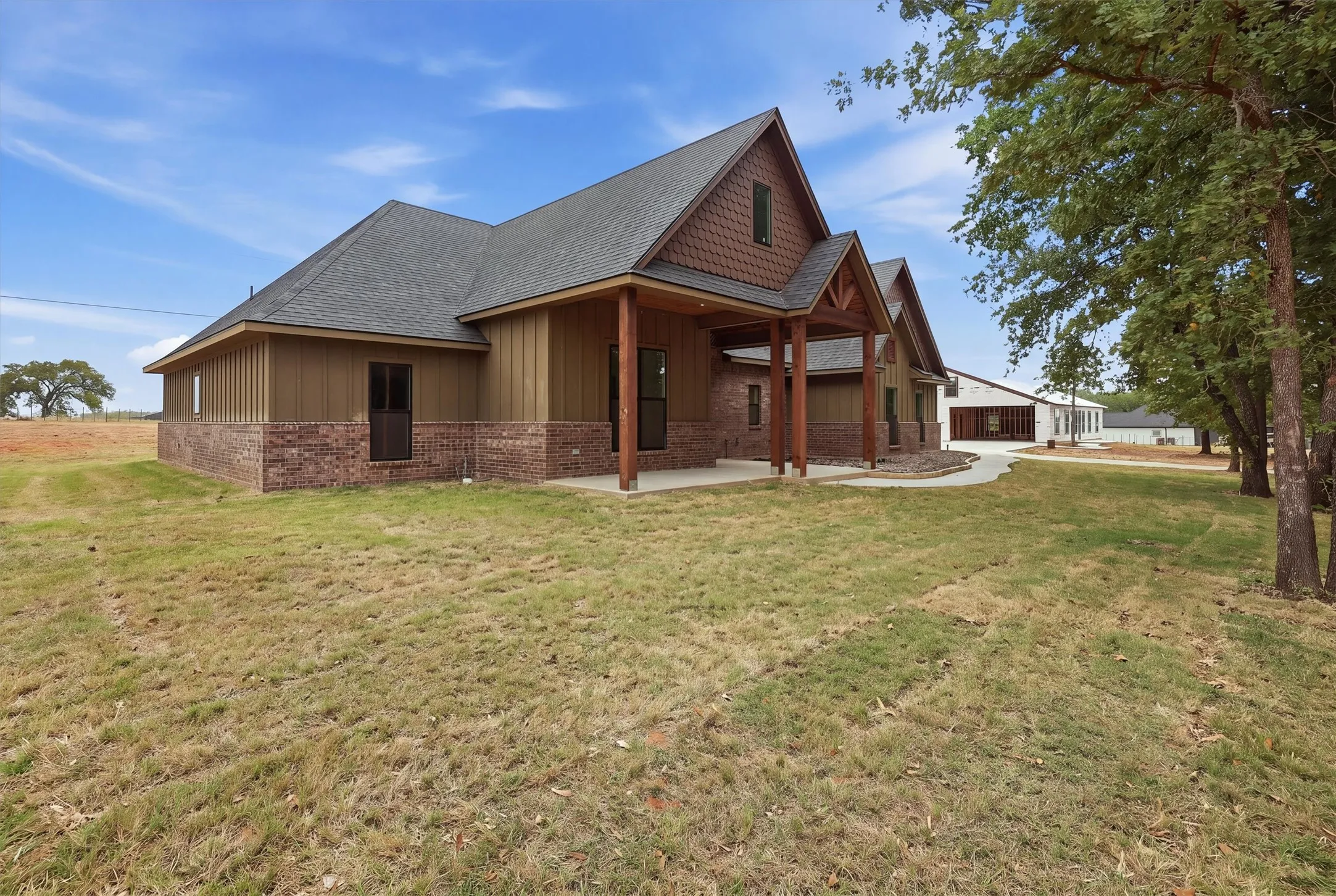 Single Family Residence For Sale in Hood County , 3031 Powell Cemetery Road, Tolar, Texas 76476, 4 Bedroom, 4 Bathroom, 2 Garage spaces, 2,709 Sqft, built in 2025, mls#21401032, Real Estate Agent in Tolar, Homes For Sale in Hood county, Homes For Sale in Tolar, Realtor in Tolar Texas, Real Estate Brokerage Independent Realty Texas, Luminita Cordes Realtor