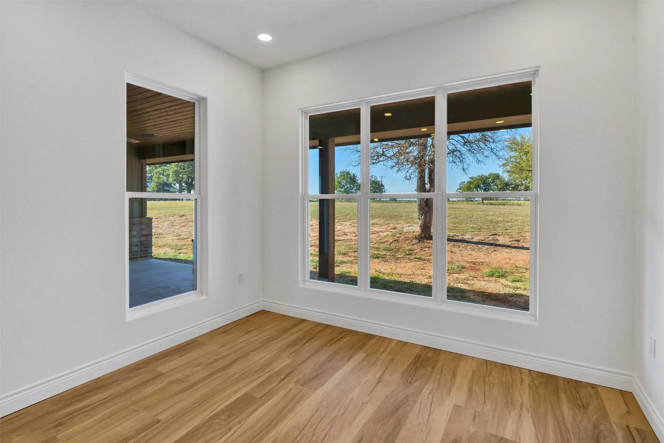 Single Family Residence For Sale in Hood County , 3031 Powell Cemetery Road, Tolar, Texas 76476, 4 Bedroom, 4 Bathroom, 2 Garage spaces, 2,709 Sqft, built in 2025, mls#21401032, Real Estate Agent in Tolar, Homes For Sale in Hood county, Homes For Sale in Tolar, Realtor in Tolar Texas, Real Estate Brokerage Independent Realty Texas, Luminita Cordes Realtor