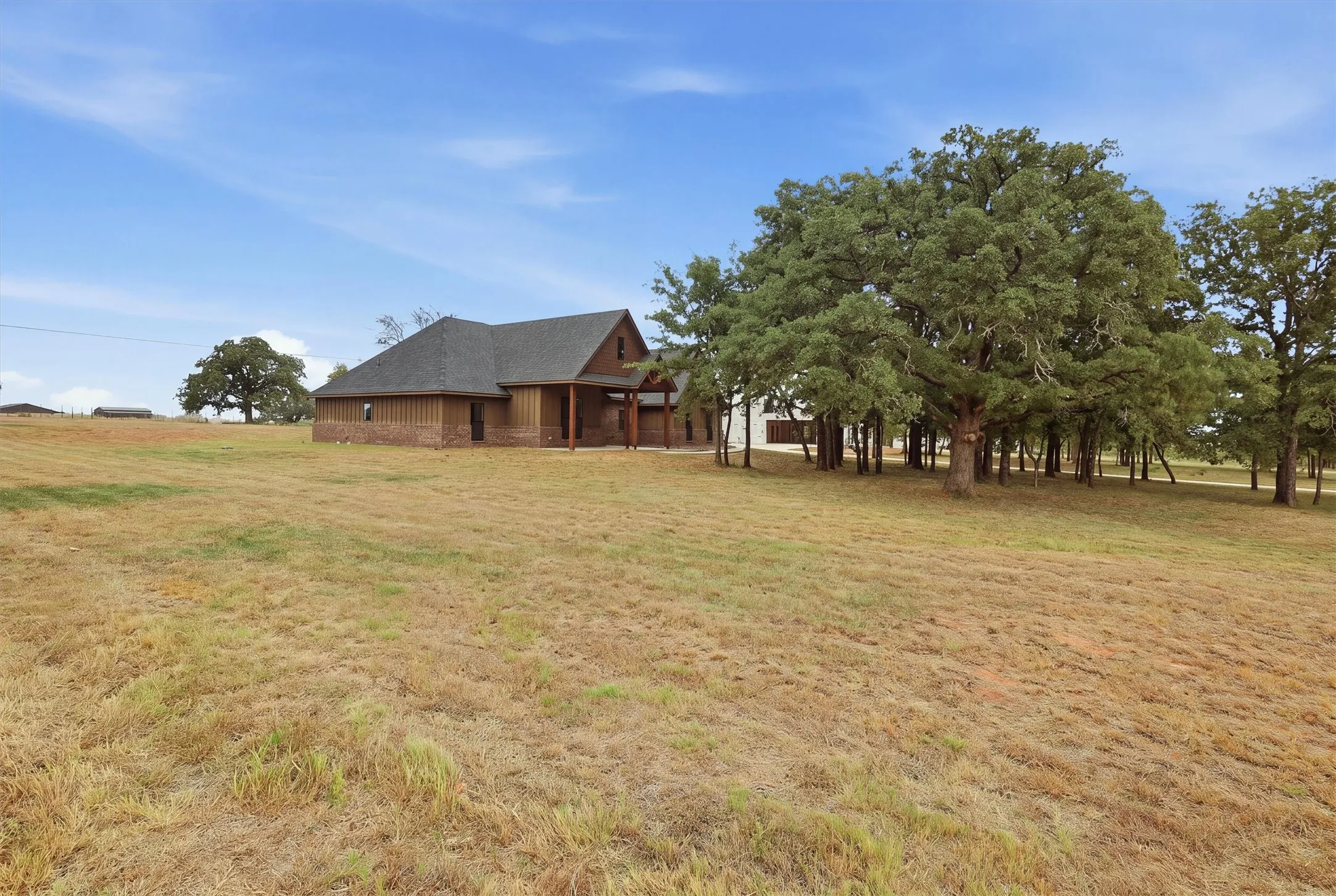Single Family Residence For Sale in Hood County , 3031 Powell Cemetery Road, Tolar, Texas 76476, 4 Bedroom, 4 Bathroom, 2 Garage spaces, 2,709 Sqft, built in 2025, mls#21401032, Real Estate Agent in Tolar, Homes For Sale in Hood county, Homes For Sale in Tolar, Realtor in Tolar Texas, Real Estate Brokerage Independent Realty Texas, Luminita Cordes Realtor