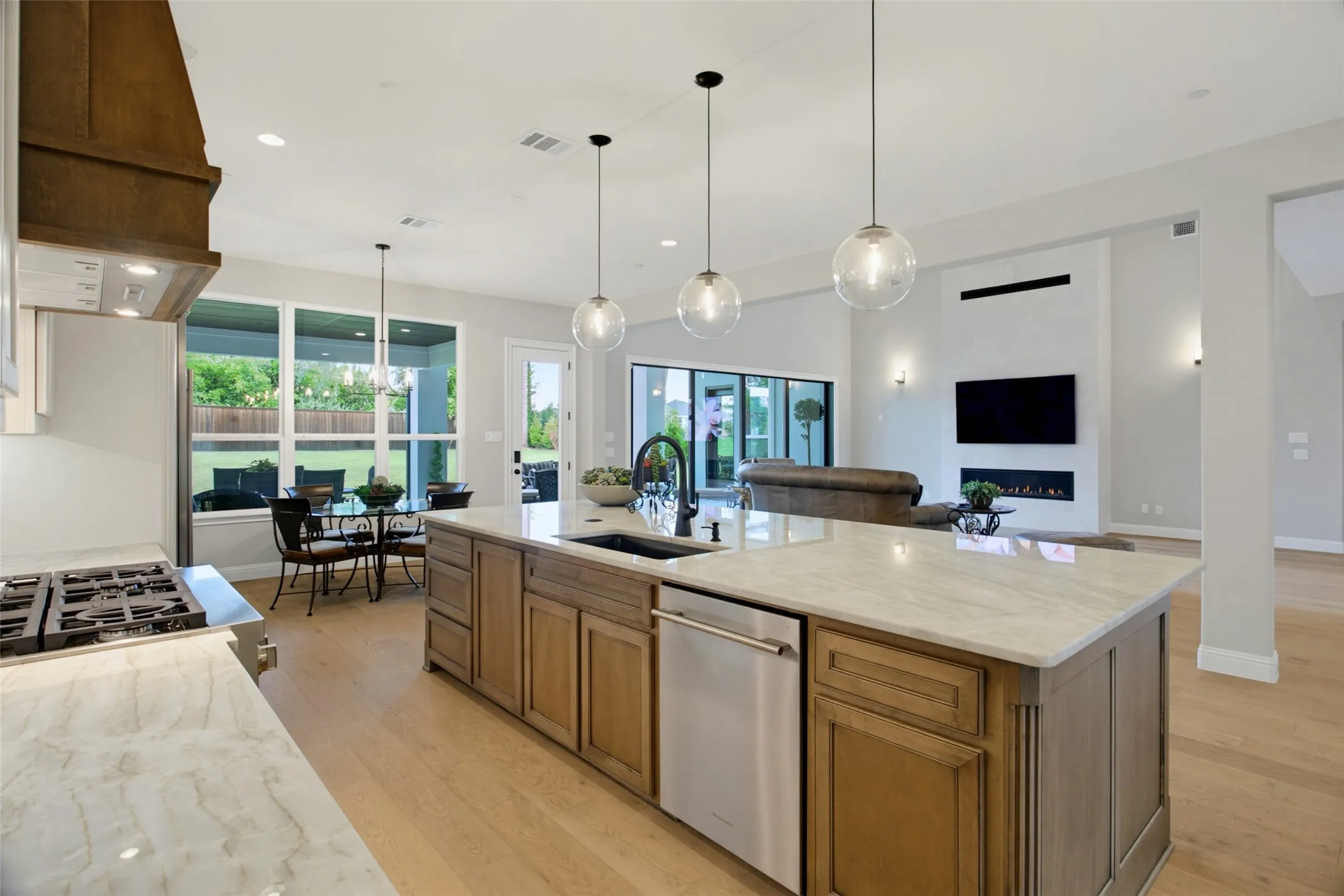 Chef's Kiss Kitchen!