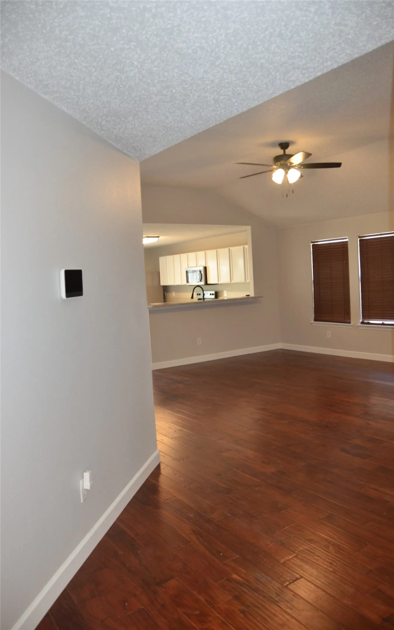 Single Family Residence For Sale in Tarrant County , 9353 Sundial, Fort Worth, Texas 76244, 4 Bedroom, 2 Bathroom, 2 Garage spaces, 1,866 Sqft, built in 2002, mls#21397332, Real Estate Agent in Fort Worth, Homes For Sale in Tarrant county, Homes For Sale in Fort Worth, Realtor in Fort Worth Texas, Real Estate Brokerage Independent Realty Texas, Luminita Cordes Realtor