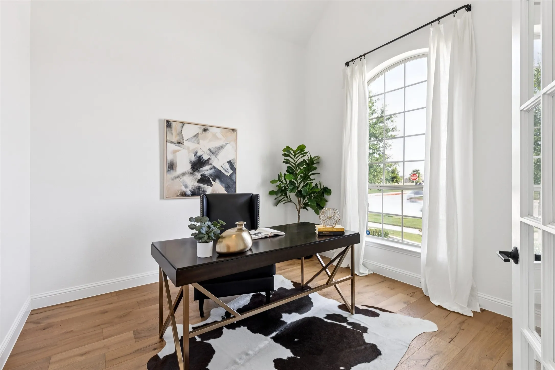 Single Family Residence For Sale in Denton County , 3851 Freeman Way, Prosper, Texas 75078, 4 Bedroom, 4 Bathroom, 3 Garage spaces, 3,526 Sqft, built in 2020, mls#21401221, Real Estate Agent in Prosper, Homes For Sale in Denton county, Homes For Sale in Prosper, Realtor in Prosper Texas, Real Estate Brokerage Independent Realty Texas, Luminita Cordes Realtor