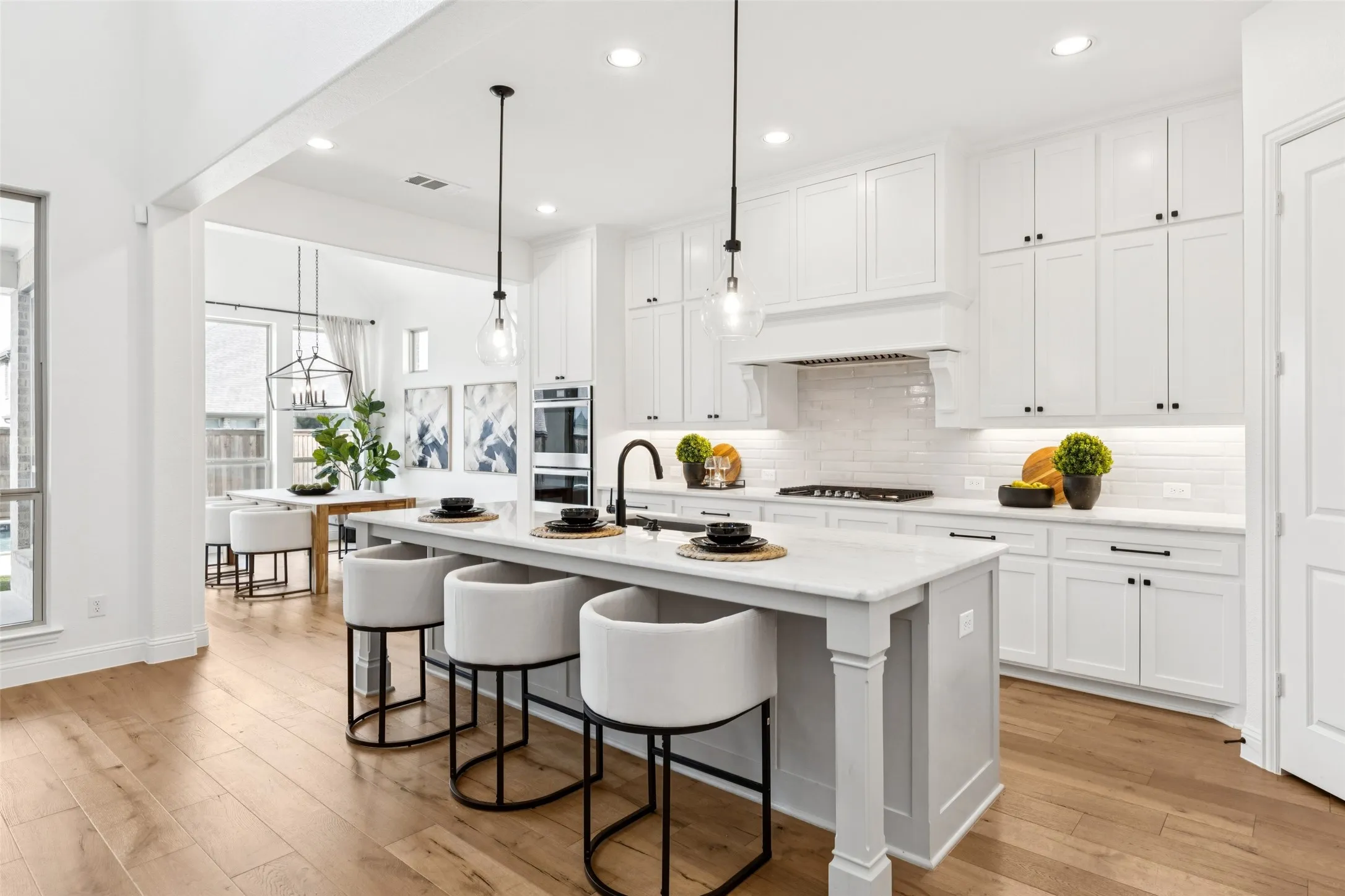 Single Family Residence For Sale in Denton County , 3851 Freeman Way, Prosper, Texas 75078, 4 Bedroom, 4 Bathroom, 3 Garage spaces, 3,526 Sqft, built in 2020, mls#21401221, Real Estate Agent in Prosper, Homes For Sale in Denton county, Homes For Sale in Prosper, Realtor in Prosper Texas, Real Estate Brokerage Independent Realty Texas, Luminita Cordes Realtor