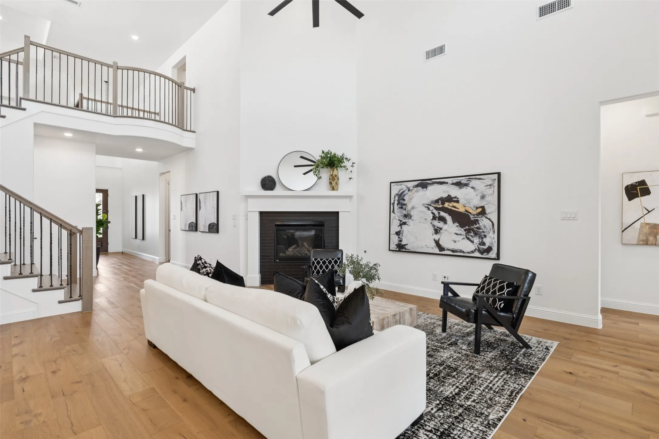 Single Family Residence For Sale in Denton County , 3851 Freeman Way, Prosper, Texas 75078, 4 Bedroom, 4 Bathroom, 3 Garage spaces, 3,526 Sqft, built in 2020, mls#21401221, Real Estate Agent in Prosper, Homes For Sale in Denton county, Homes For Sale in Prosper, Realtor in Prosper Texas, Real Estate Brokerage Independent Realty Texas, Luminita Cordes Realtor