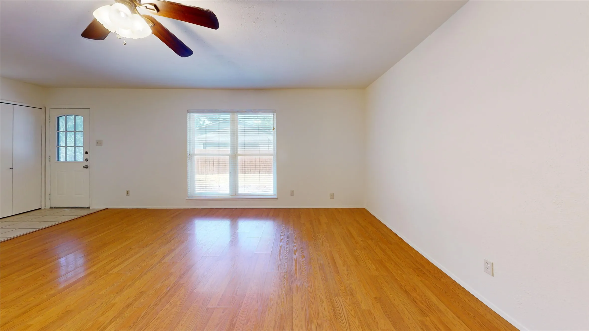 Single Family Residence For Sale in Collin County , 739 Leading Lane Circle, Allen, Texas 75002, 3 Bedroom, 2 Bathroom, 2 Garage spaces, 1,430 Sqft, built in 1978, mls#21401237, Real Estate Agent in Allen, Homes For Sale in Collin county, Homes For Sale in Allen, Realtor in Allen Texas, Real Estate Brokerage Independent Realty Texas, Luminita Cordes Realtor