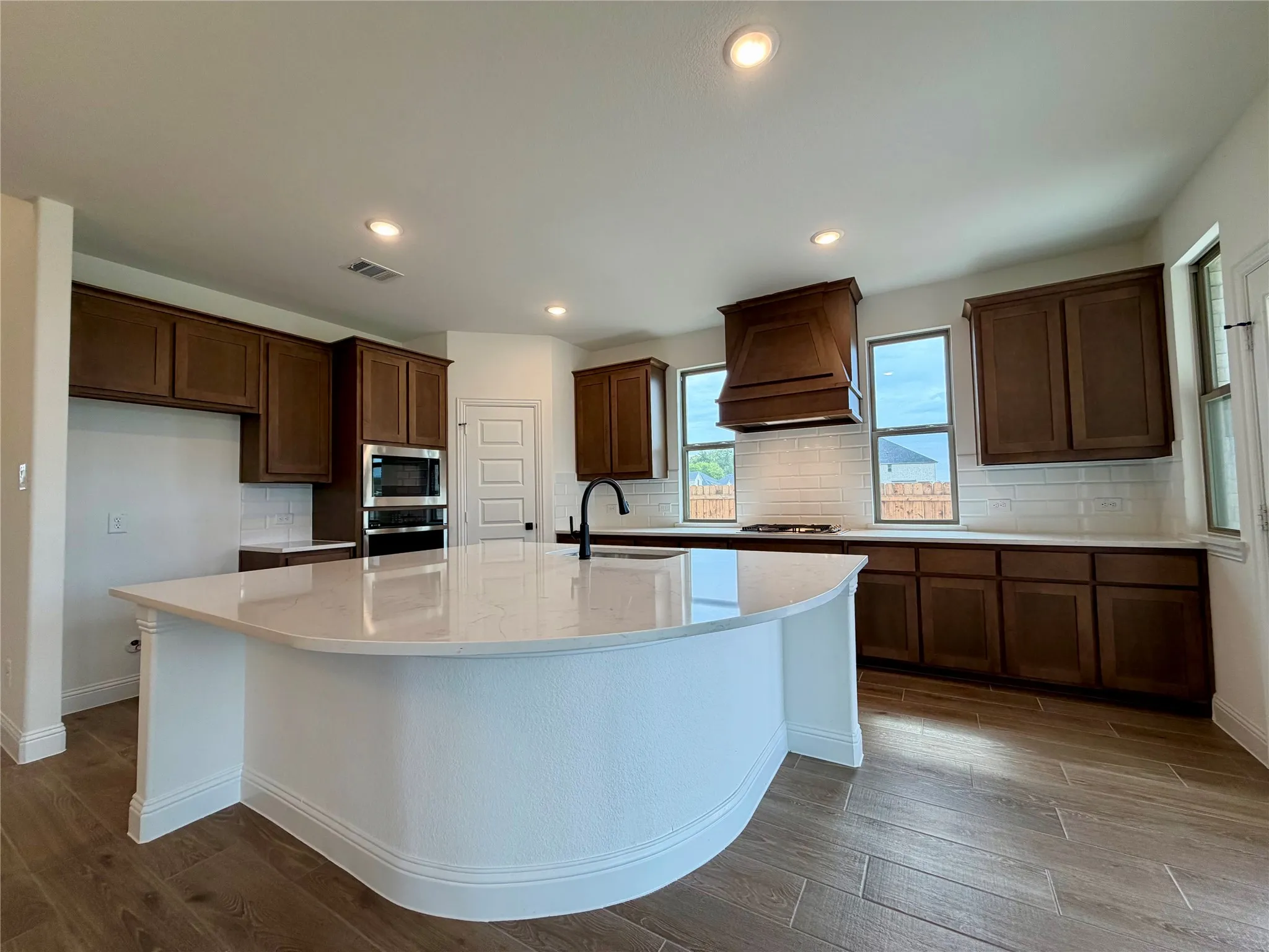 Single Family Residence For Sale in Hunt County , 310 Devonshire Drive, Greenville, Texas 75401, 5 Bedroom, 4 Bathroom, 2 Garage spaces, 3,661 Sqft, built in 2025, mls#21373237, Real Estate Agent in Greenville, Homes For Sale in Hunt county, Homes For Sale in Greenville, Realtor in Greenville Texas, Real Estate Brokerage Independent Realty Texas, Luminita Cordes Realtor