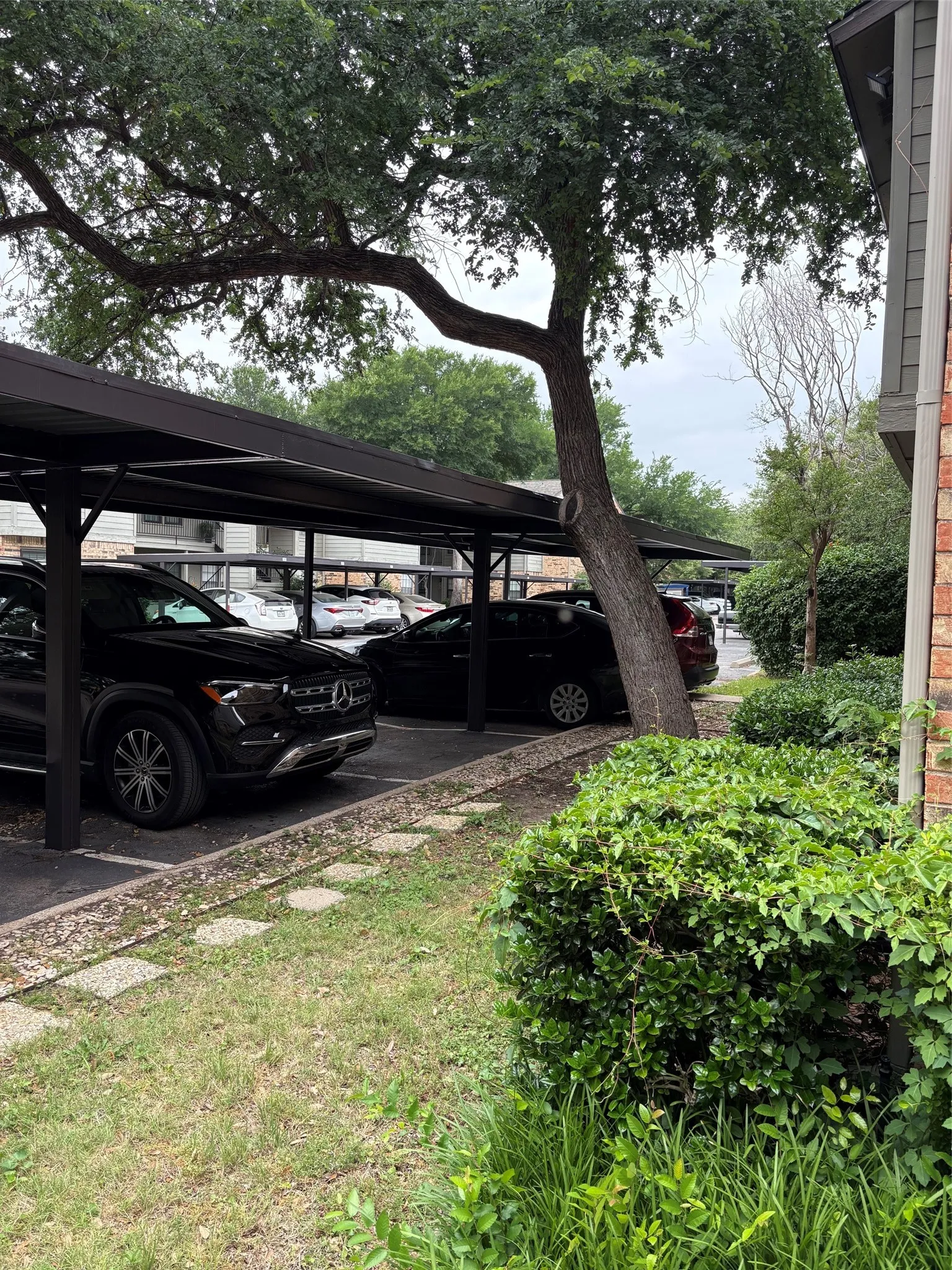 Condominium For Rent in Dallas County , 5335 BENT TREE FOREST Drive 288, Dallas, Texas 75248, 1 Bedroom, 1 Bathroom, Garage spaces, 687 Sqft, built in 1981, mls#21401885, Real Estate Agent in Dallas, Homes For Rent in Dallas county, Homes For Rent in Dallas, Realtor in Dallas Texas, Real Estate Brokerage Independent Realty Texas, Luminita Cordes Realtor