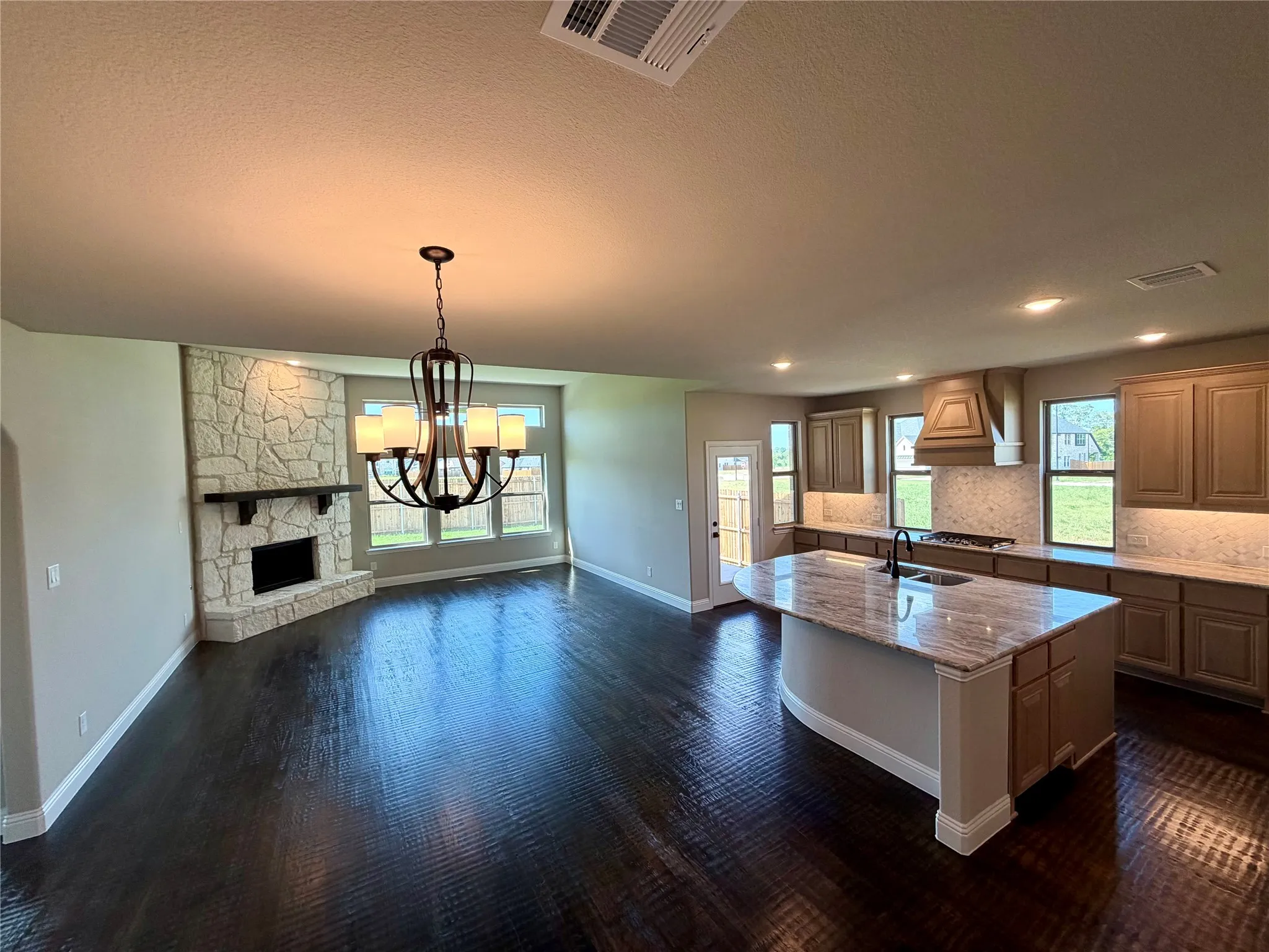 Single Family Residence For Sale in Hunt County , 465 Aldred Street, Greenville, Texas 75401, 5 Bedroom, 4 Bathroom, 2 Garage spaces, 3,661 Sqft, built in 2025, mls#21373239, Real Estate Agent in Greenville, Homes For Sale in Hunt county, Homes For Sale in Greenville, Realtor in Greenville Texas, Real Estate Brokerage Independent Realty Texas, Luminita Cordes Realtor