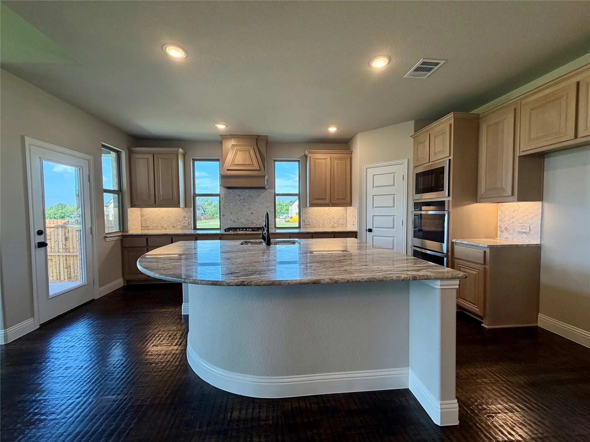 Single Family Residence For Sale in Hunt County , 465 Aldred Street, Greenville, Texas 75401, 5 Bedroom, 4 Bathroom, 2 Garage spaces, 3,661 Sqft, built in 2025, mls#21373239, Real Estate Agent in Greenville, Homes For Sale in Hunt county, Homes For Sale in Greenville, Realtor in Greenville Texas, Real Estate Brokerage Independent Realty Texas, Luminita Cordes Realtor