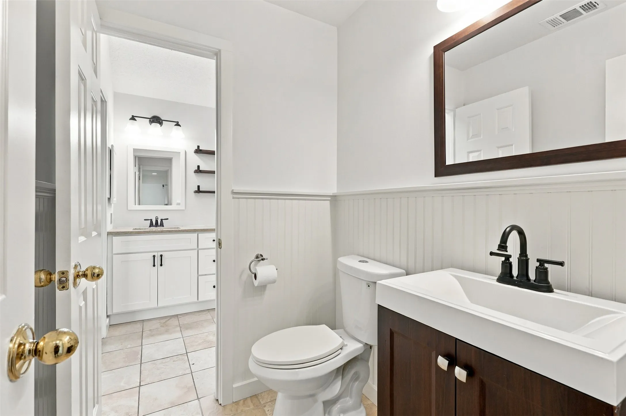Single Family Residence For Sale in Dallas County , 4368 Carolina Street, Grand Prairie, Texas 75052, 3 Bedroom, 2 Bathroom, 2 Garage spaces, 2,010 Sqft, built in 1986, mls#21399311, Real Estate Agent in Grand Prairie, Homes For Sale in Dallas county, Homes For Sale in Grand Prairie, Realtor in Grand Prairie Texas, Real Estate Brokerage Independent Realty Texas, Luminita Cordes Realtor