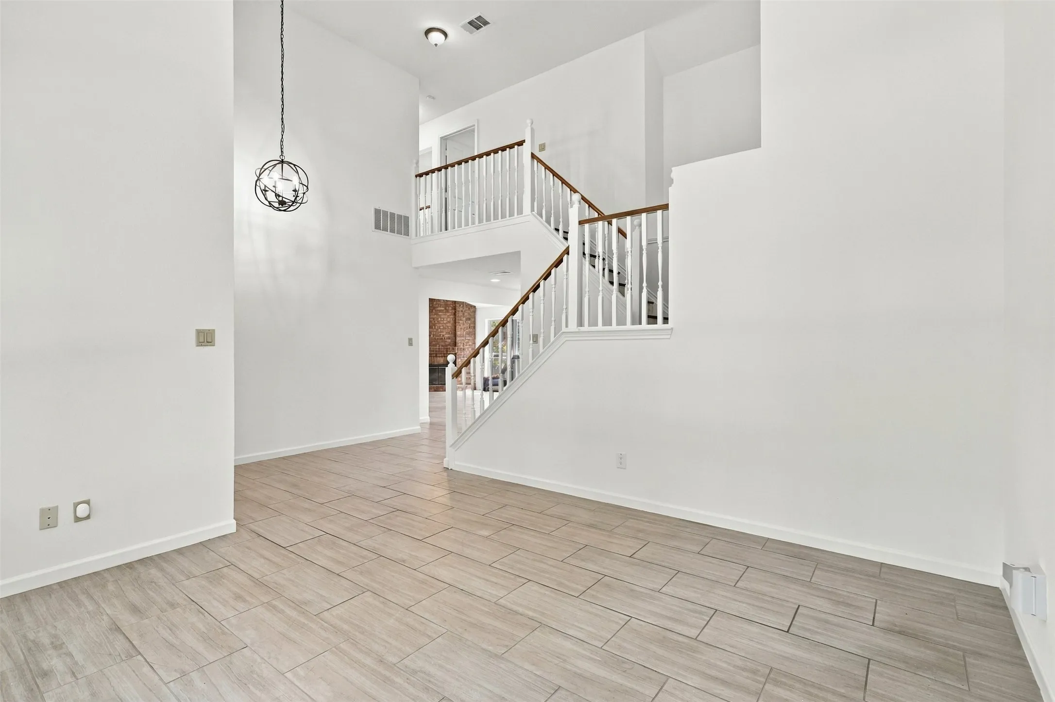 Single Family Residence For Sale in Dallas County , 4368 Carolina Street, Grand Prairie, Texas 75052, 3 Bedroom, 2 Bathroom, 2 Garage spaces, 2,010 Sqft, built in 1986, mls#21399311, Real Estate Agent in Grand Prairie, Homes For Sale in Dallas county, Homes For Sale in Grand Prairie, Realtor in Grand Prairie Texas, Real Estate Brokerage Independent Realty Texas, Luminita Cordes Realtor