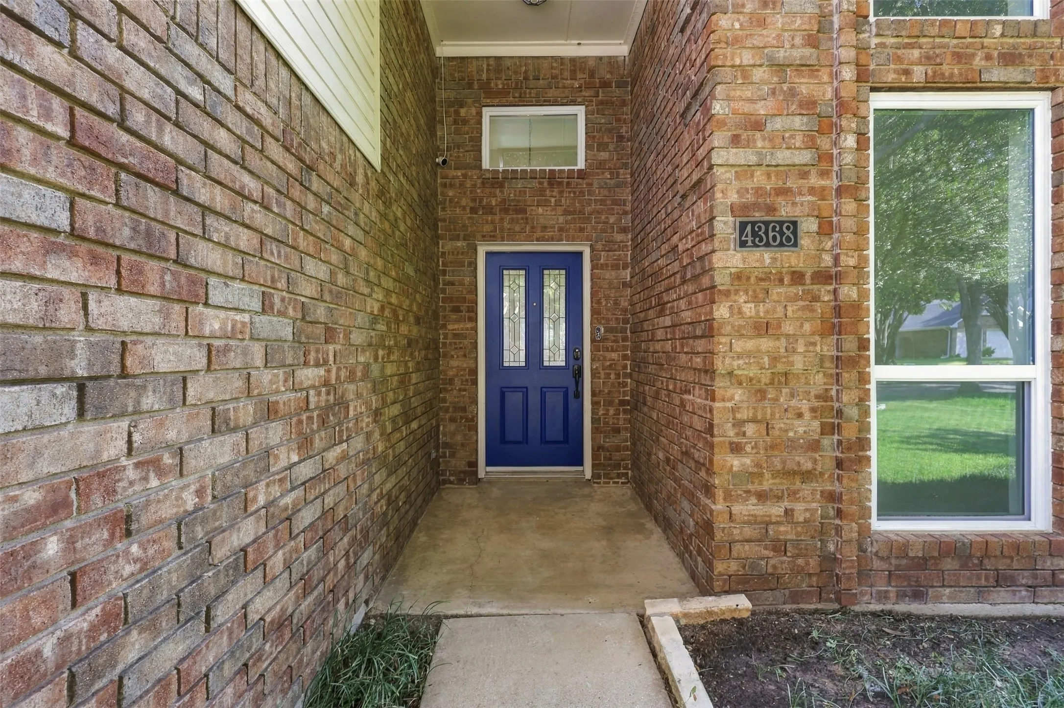 Single Family Residence For Sale in Dallas County , 4368 Carolina Street, Grand Prairie, Texas 75052, 3 Bedroom, 2 Bathroom, 2 Garage spaces, 2,010 Sqft, built in 1986, mls#21399311, Real Estate Agent in Grand Prairie, Homes For Sale in Dallas county, Homes For Sale in Grand Prairie, Realtor in Grand Prairie Texas, Real Estate Brokerage Independent Realty Texas, Luminita Cordes Realtor