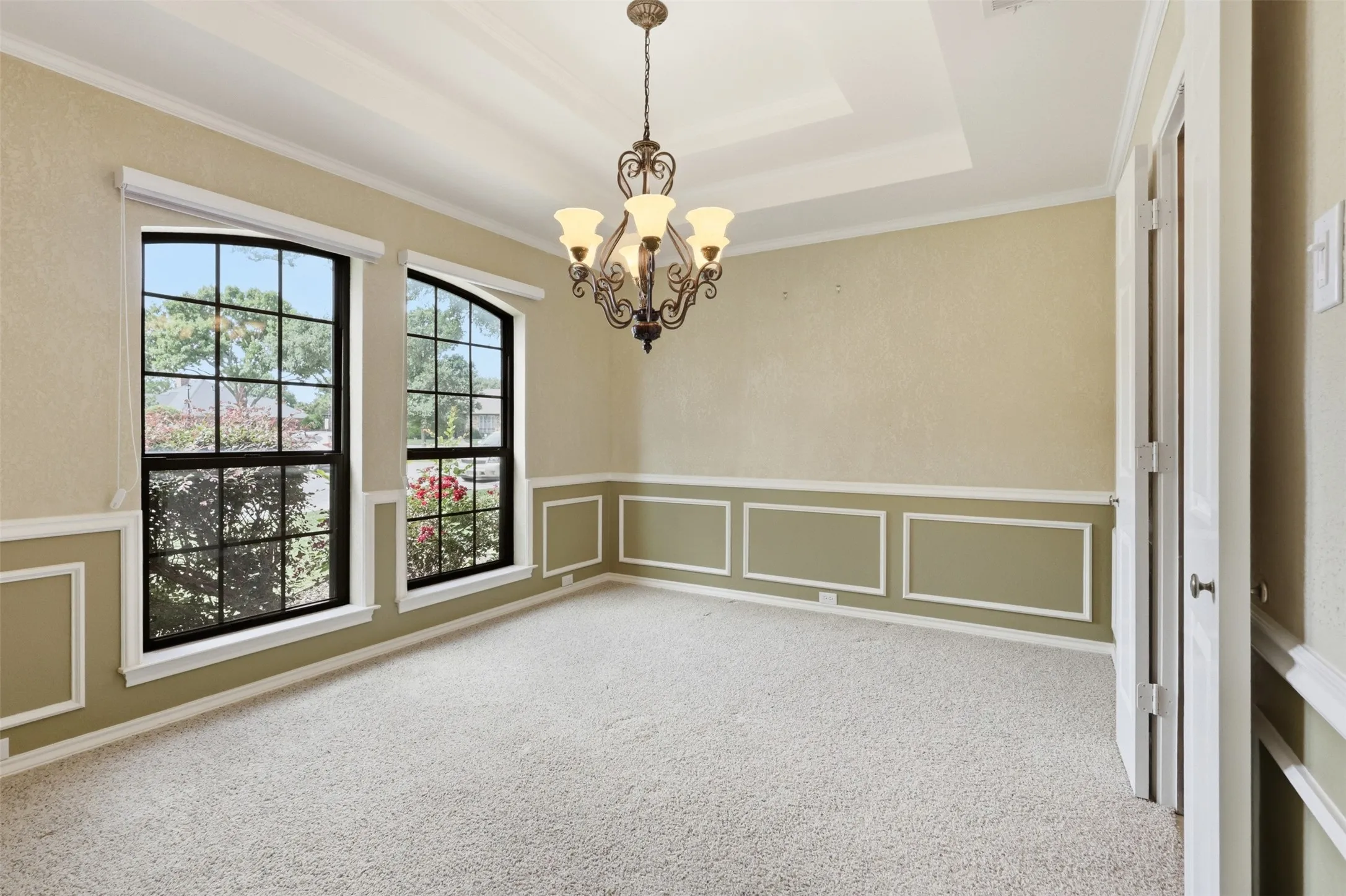 Single Family Residence For Sale in Dallas County , 112 Highland Meadow Circle, Coppell, Texas 75019, 3 Bedroom, 2 Bathroom, 2 Garage spaces, 1,916 Sqft, built in 1985, mls#21401226, Real Estate Agent in Coppell, Homes For Sale in Dallas county, Homes For Sale in Coppell, Realtor in Coppell Texas, Real Estate Brokerage Independent Realty Texas, Luminita Cordes Realtor