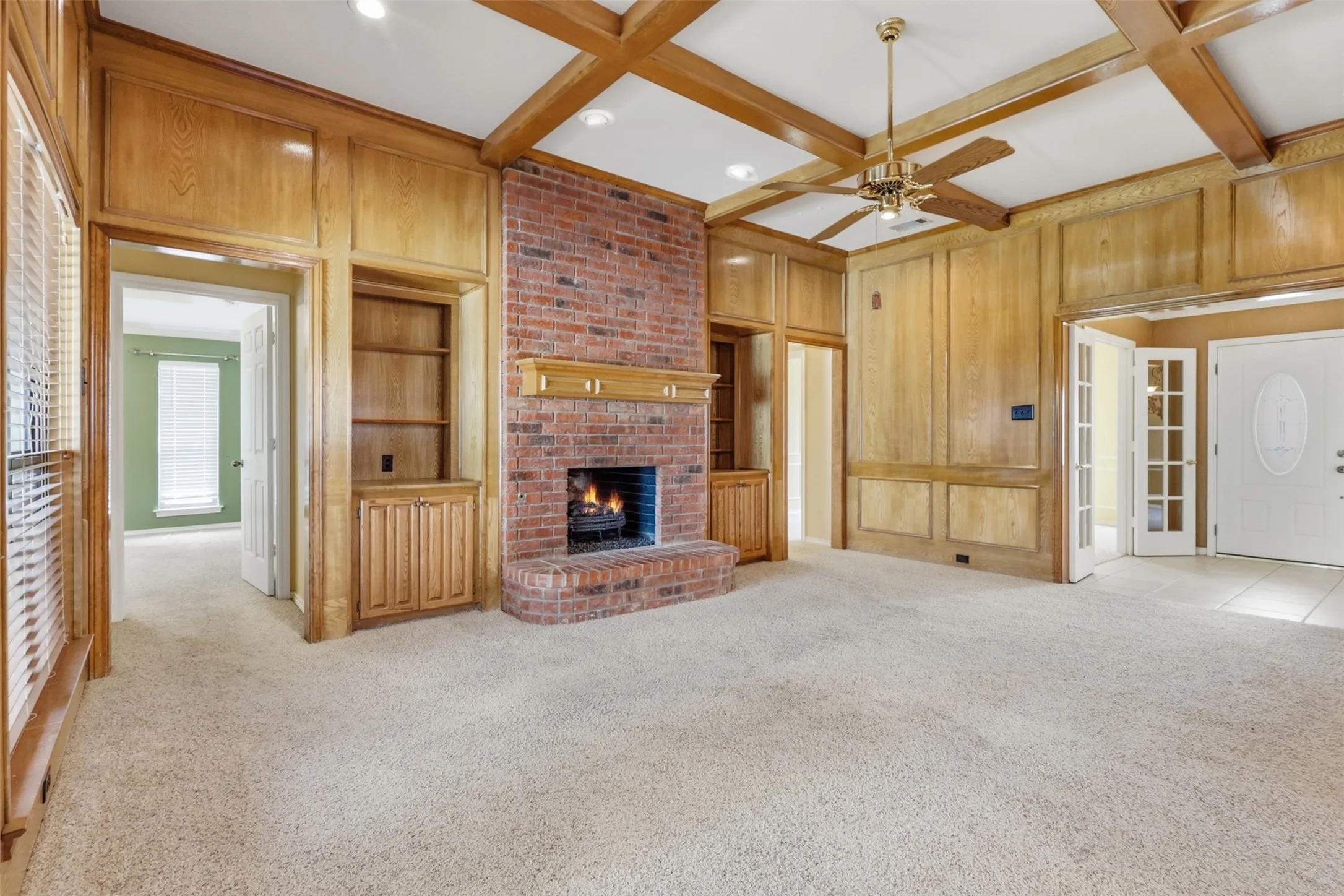 Single Family Residence For Sale in Dallas County , 112 Highland Meadow Circle, Coppell, Texas 75019, 3 Bedroom, 2 Bathroom, 2 Garage spaces, 1,916 Sqft, built in 1985, mls#21401226, Real Estate Agent in Coppell, Homes For Sale in Dallas county, Homes For Sale in Coppell, Realtor in Coppell Texas, Real Estate Brokerage Independent Realty Texas, Luminita Cordes Realtor