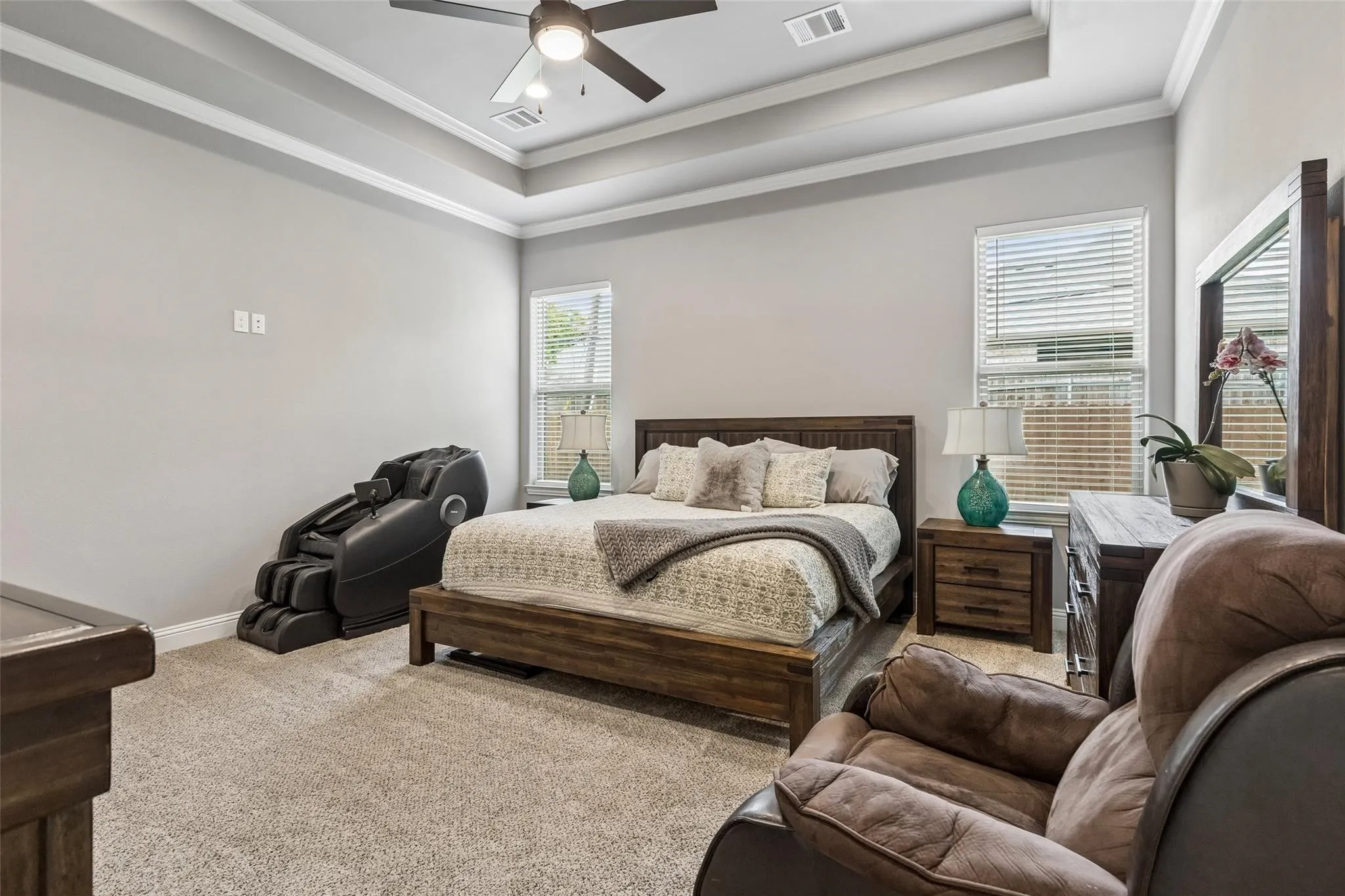Single Family Residence For Sale in Denton County , 101 Sycamore Lane, Roanoke, Texas 76262, 3 Bedroom, 3 Bathroom, 3 Garage spaces, 2,319 Sqft, built in 2019, mls#21401415, Real Estate Agent in Roanoke, Homes For Sale in Denton county, Homes For Sale in Roanoke, Realtor in Roanoke Texas, Real Estate Brokerage Independent Realty Texas, Luminita Cordes Realtor