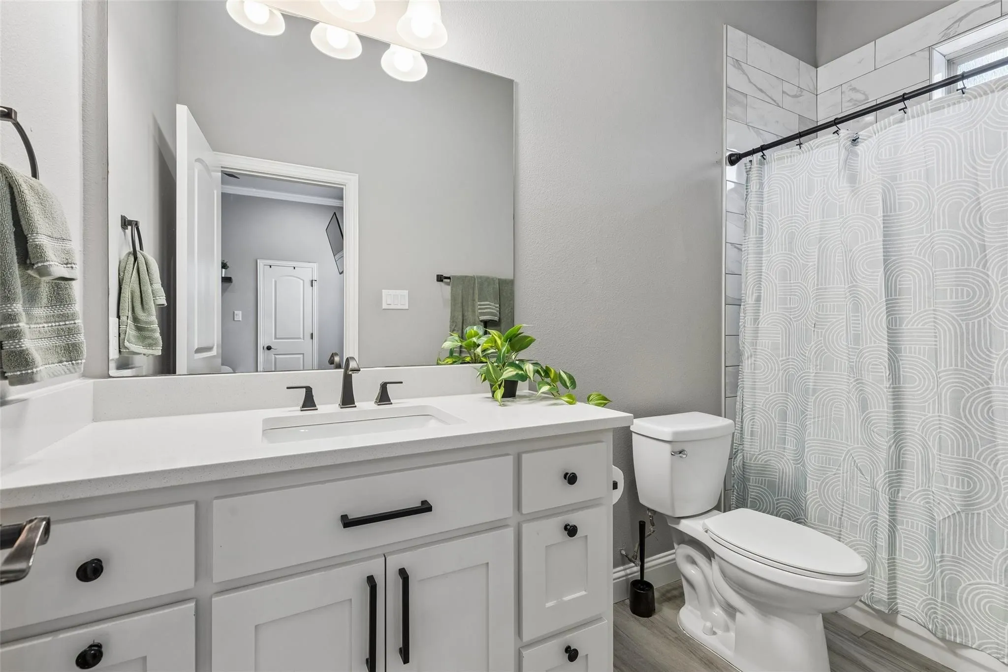 Single Family Residence For Sale in Denton County , 101 Sycamore Lane, Roanoke, Texas 76262, 3 Bedroom, 3 Bathroom, 3 Garage spaces, 2,319 Sqft, built in 2019, mls#21401415, Real Estate Agent in Roanoke, Homes For Sale in Denton county, Homes For Sale in Roanoke, Realtor in Roanoke Texas, Real Estate Brokerage Independent Realty Texas, Luminita Cordes Realtor