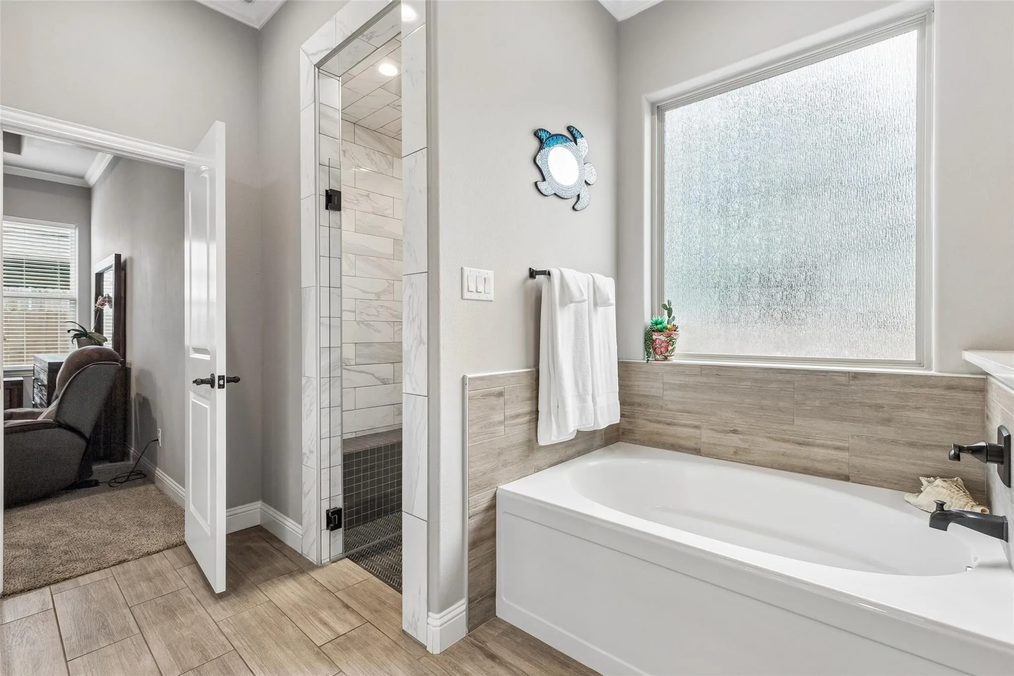 Single Family Residence For Sale in Denton County , 101 Sycamore Lane, Roanoke, Texas 76262, 3 Bedroom, 3 Bathroom, 3 Garage spaces, 2,319 Sqft, built in 2019, mls#21401415, Real Estate Agent in Roanoke, Homes For Sale in Denton county, Homes For Sale in Roanoke, Realtor in Roanoke Texas, Real Estate Brokerage Independent Realty Texas, Luminita Cordes Realtor