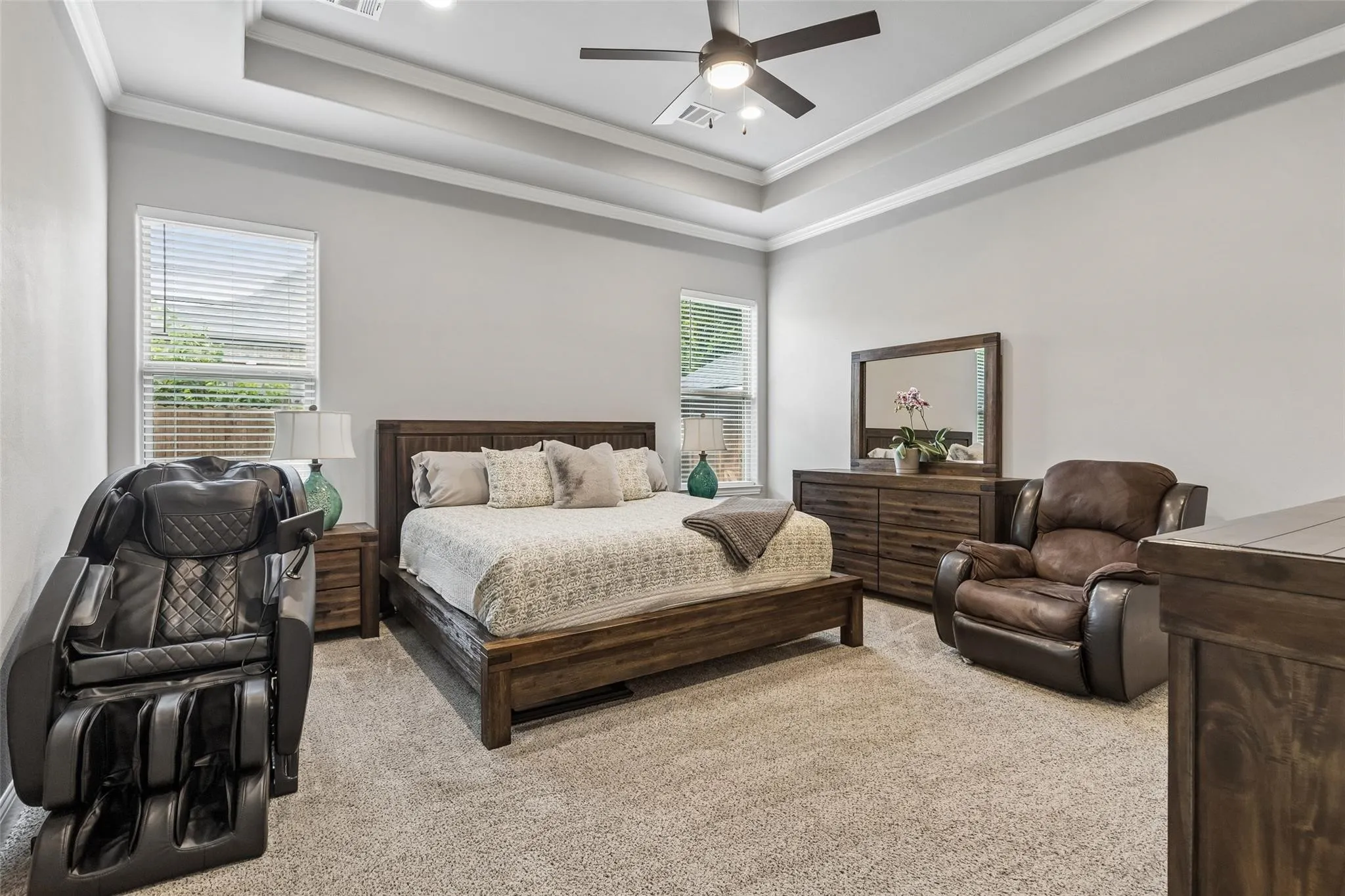 Single Family Residence For Sale in Denton County , 101 Sycamore Lane, Roanoke, Texas 76262, 3 Bedroom, 3 Bathroom, 3 Garage spaces, 2,319 Sqft, built in 2019, mls#21401415, Real Estate Agent in Roanoke, Homes For Sale in Denton county, Homes For Sale in Roanoke, Realtor in Roanoke Texas, Real Estate Brokerage Independent Realty Texas, Luminita Cordes Realtor