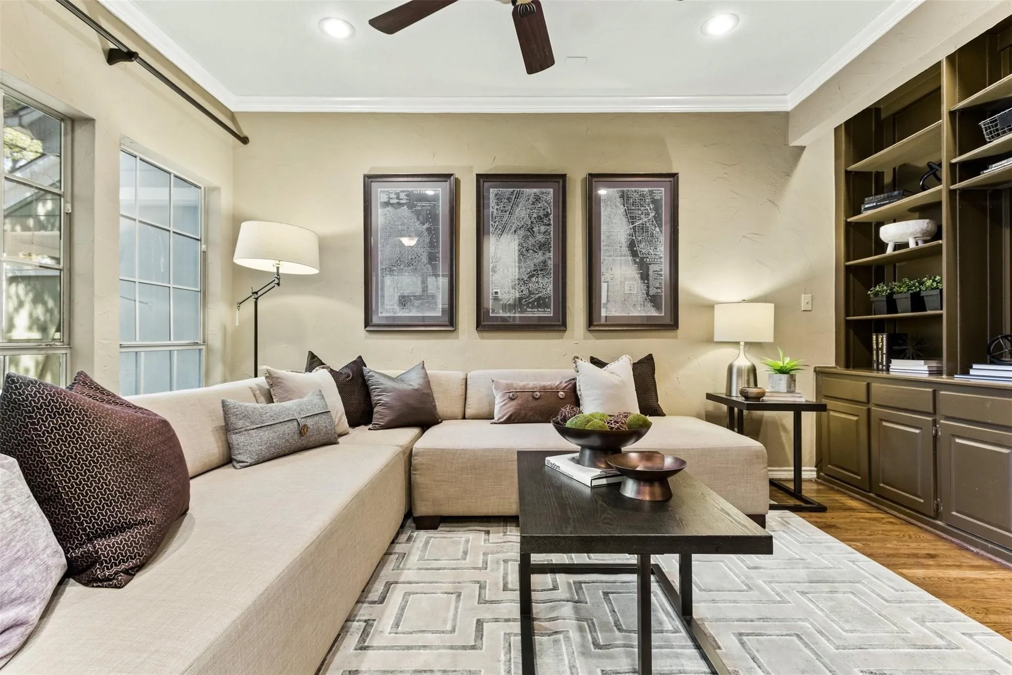 Condominium For Sale in Collin County , 6220 Bentwood Trail 1805, Dallas, Texas 75252, 2 Bedroom, 2 Bathroom, 1 Garage spaces, 971 Sqft, built in 1984, mls#21400213, Real Estate Agent in Dallas, Homes For Sale in Collin county, Homes For Sale in Dallas, Realtor in Dallas Texas, Real Estate Brokerage Independent Realty Texas, Luminita Cordes Realtor
