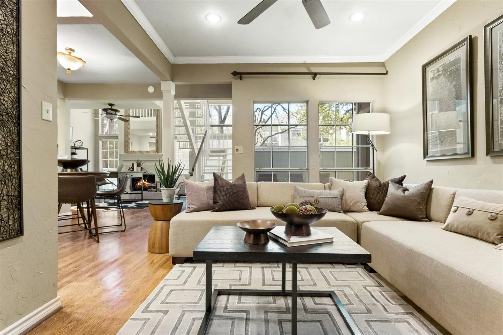 Condominium For Sale in Collin County , 6220 Bentwood Trail 1805, Dallas, Texas 75252, 2 Bedroom, 2 Bathroom, 1 Garage spaces, 971 Sqft, built in 1984, mls#21400213, Real Estate Agent in Dallas, Homes For Sale in Collin county, Homes For Sale in Dallas, Realtor in Dallas Texas, Real Estate Brokerage Independent Realty Texas, Luminita Cordes Realtor