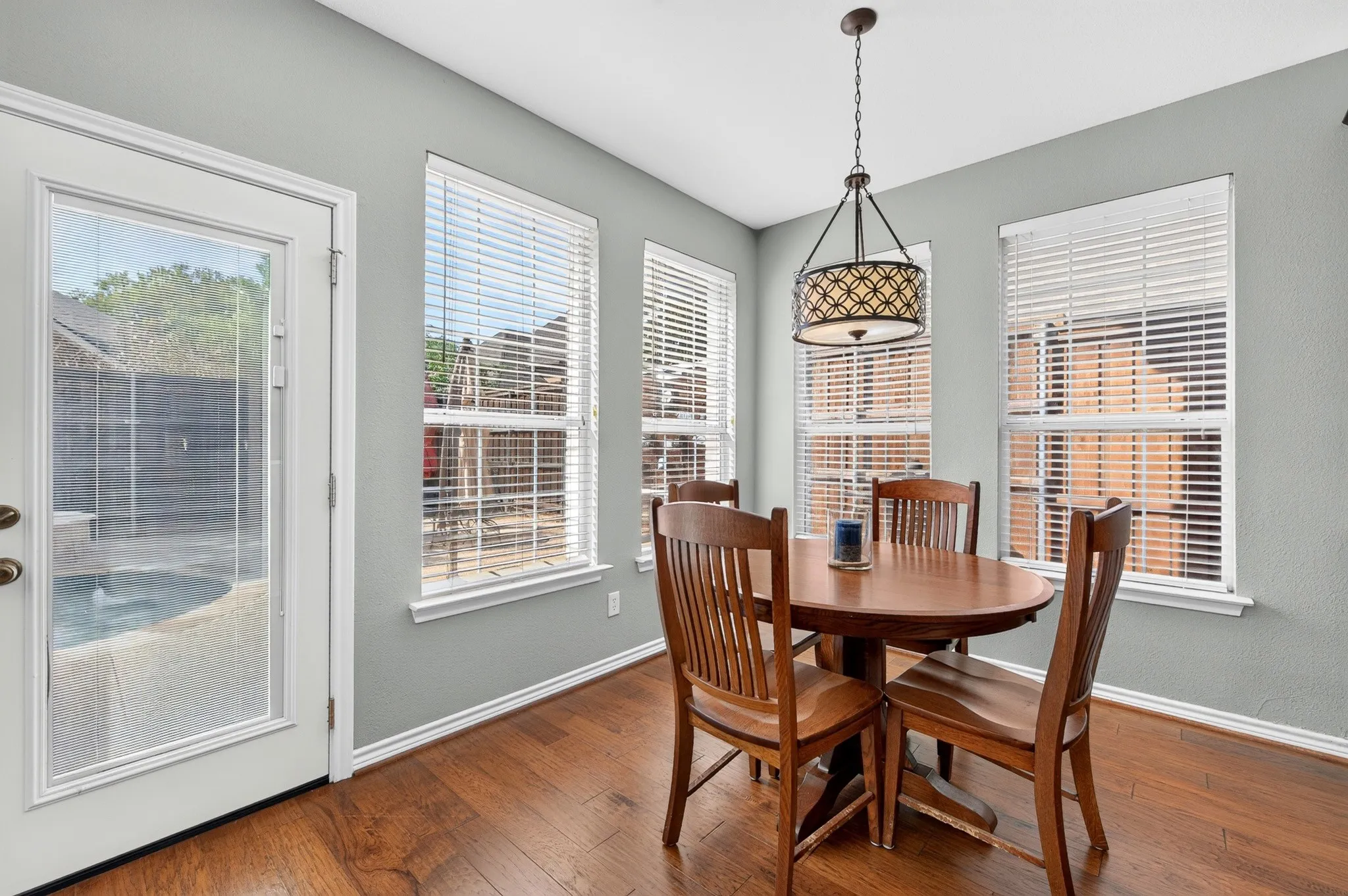 Single Family Residence For Sale in Collin County , 4101 Crooked Stick Drive, Frisco, Texas 75035, 4 Bedroom, 4 Bathroom, 2 Garage spaces, 2,815 Sqft, built in 1999, mls#21396142, Real Estate Agent in Frisco, Homes For Sale in Collin county, Homes For Sale in Frisco, Realtor in Frisco Texas, Real Estate Brokerage Independent Realty Texas, Luminita Cordes Realtor