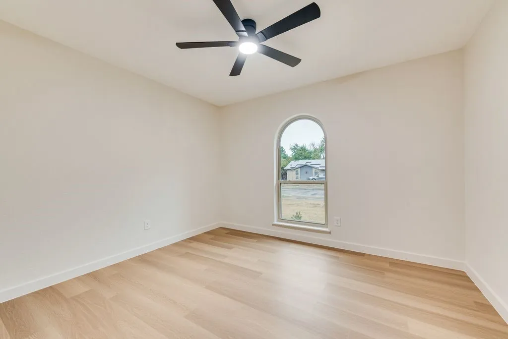 Single Family Residence For Sale in Collin County , 3357 Nottingham Lane, Plano, Texas 75074, 3 Bedroom, 2 Bathroom, 1 Garage spaces, 1,271 Sqft, built in 1972, mls#21401890, Real Estate Agent in Plano, Homes For Sale in Collin county, Homes For Sale in Plano, Realtor in Plano Texas, Real Estate Brokerage Independent Realty Texas, Luminita Cordes Realtor