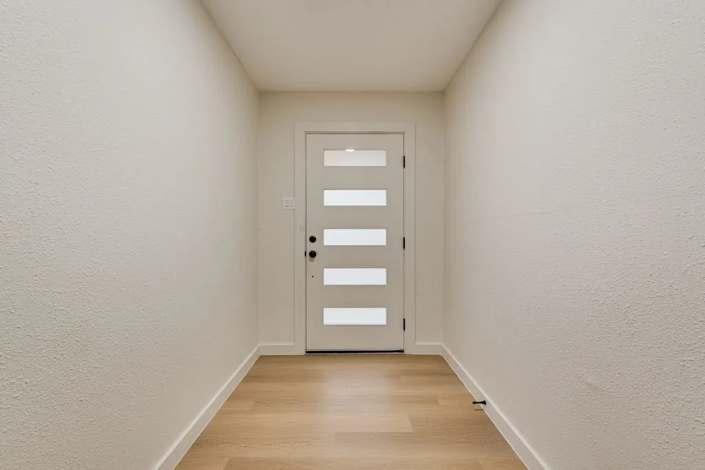 Single Family Residence For Sale in Collin County , 3357 Nottingham Lane, Plano, Texas 75074, 3 Bedroom, 2 Bathroom, 1 Garage spaces, 1,271 Sqft, built in 1972, mls#21401890, Real Estate Agent in Plano, Homes For Sale in Collin county, Homes For Sale in Plano, Realtor in Plano Texas, Real Estate Brokerage Independent Realty Texas, Luminita Cordes Realtor