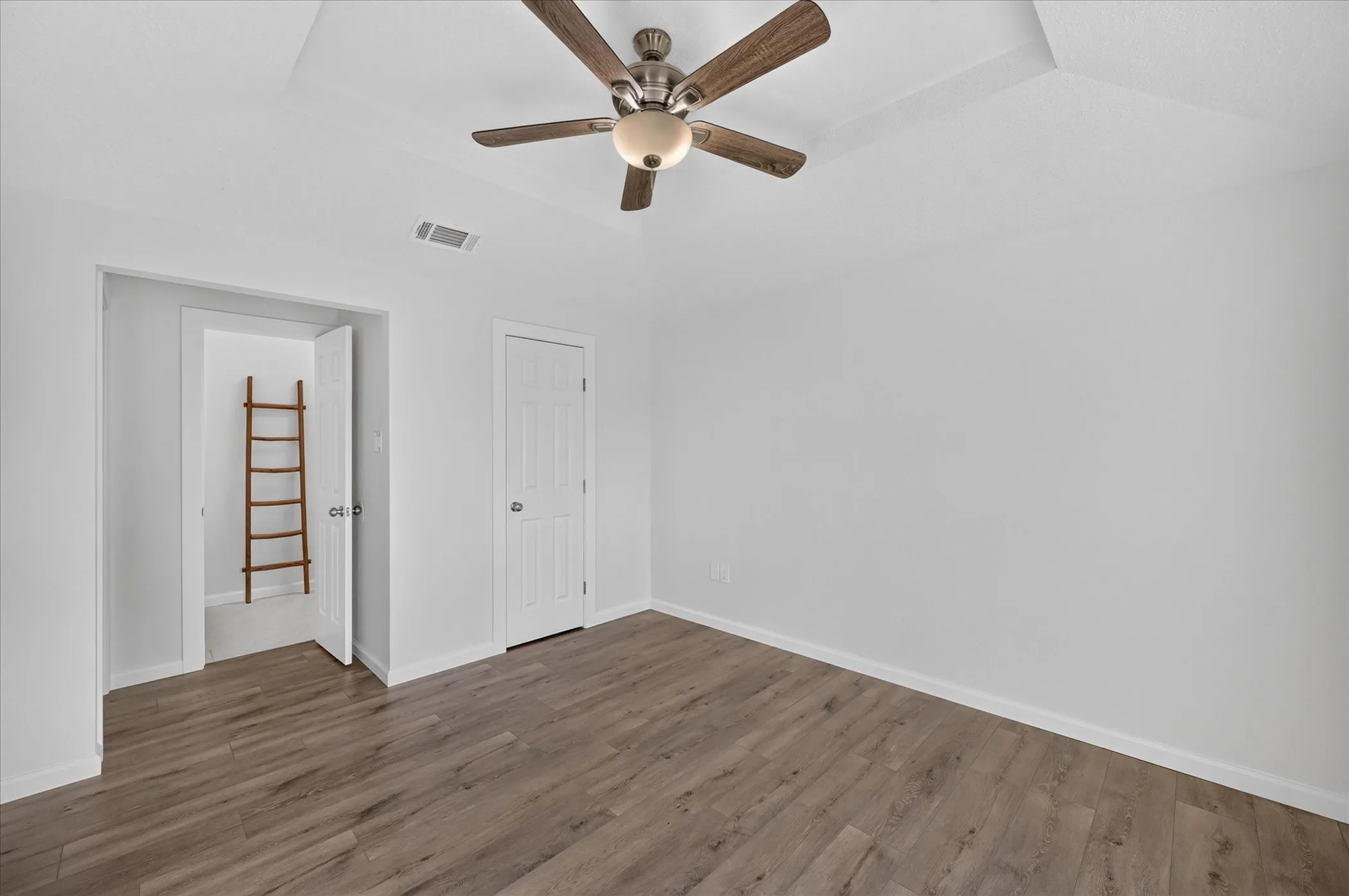 Additional angle of primary bedroom!