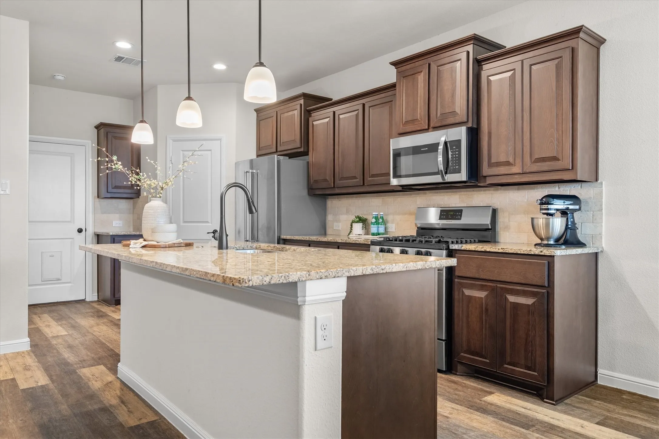 Single Family Residence For Sale in Denton County , 3448 Chloe Avenue, Krum, Texas 76249, 4 Bedroom, 2 Bathroom, 3 Garage spaces, 1,847 Sqft, built in 2019, mls#21392024, Real Estate Agent in Krum, Homes For Sale in Denton county, Homes For Sale in Krum, Realtor in Krum Texas, Real Estate Brokerage Independent Realty Texas, Luminita Cordes Realtor