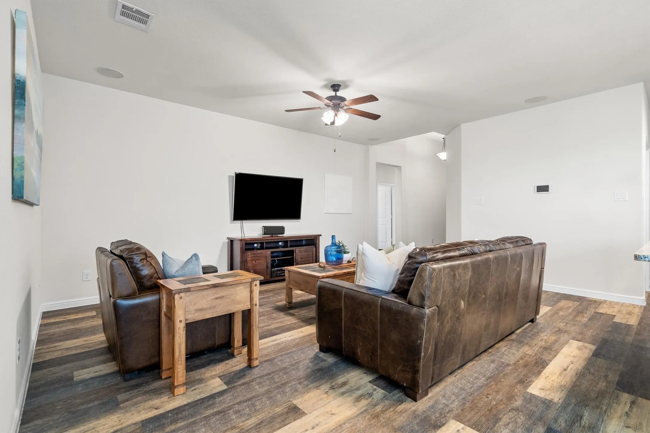 Single Family Residence For Sale in Denton County , 3448 Chloe Avenue, Krum, Texas 76249, 4 Bedroom, 2 Bathroom, 3 Garage spaces, 1,847 Sqft, built in 2019, mls#21392024, Real Estate Agent in Krum, Homes For Sale in Denton county, Homes For Sale in Krum, Realtor in Krum Texas, Real Estate Brokerage Independent Realty Texas, Luminita Cordes Realtor