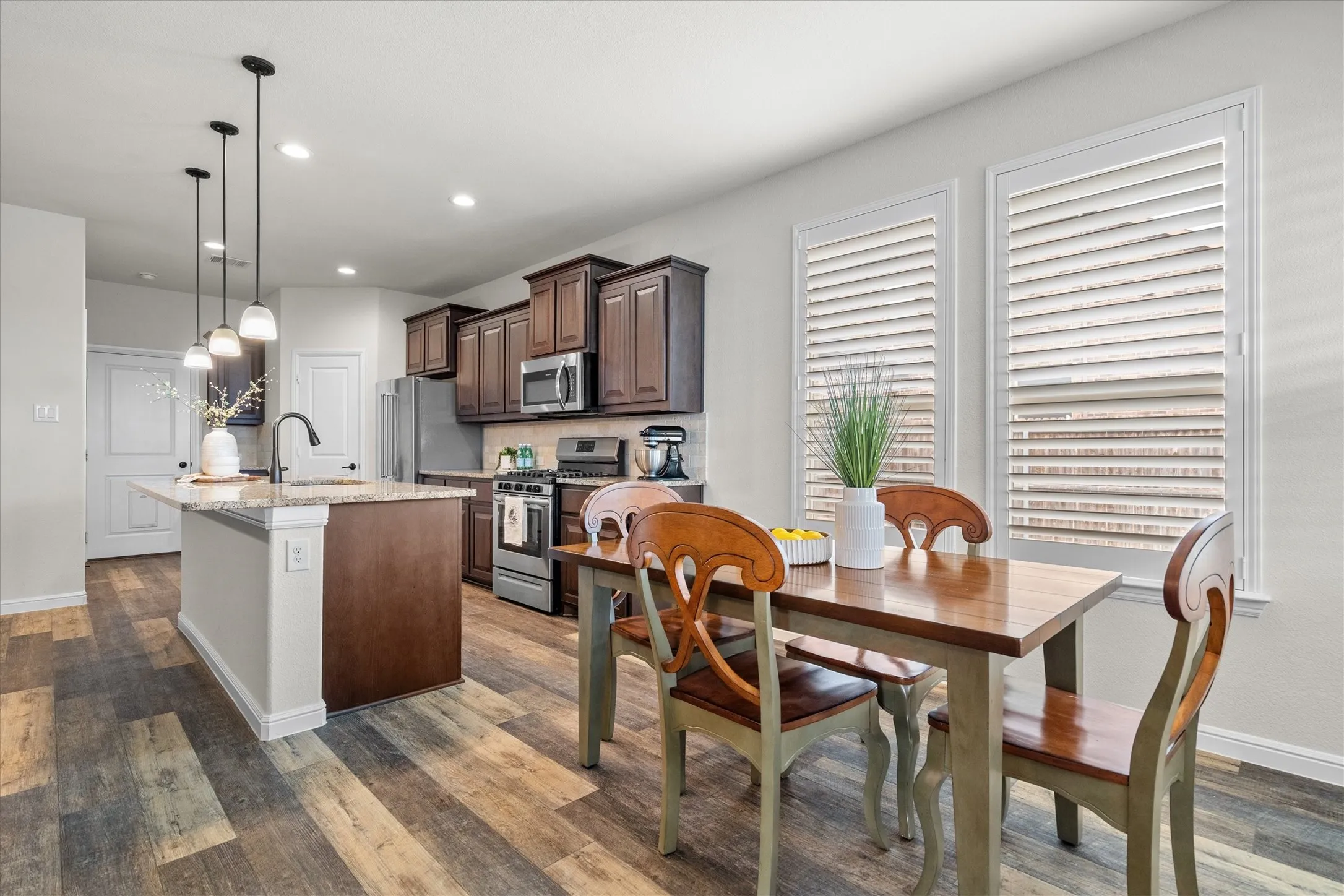 Single Family Residence For Sale in Denton County , 3448 Chloe Avenue, Krum, Texas 76249, 4 Bedroom, 2 Bathroom, 3 Garage spaces, 1,847 Sqft, built in 2019, mls#21392024, Real Estate Agent in Krum, Homes For Sale in Denton county, Homes For Sale in Krum, Realtor in Krum Texas, Real Estate Brokerage Independent Realty Texas, Luminita Cordes Realtor