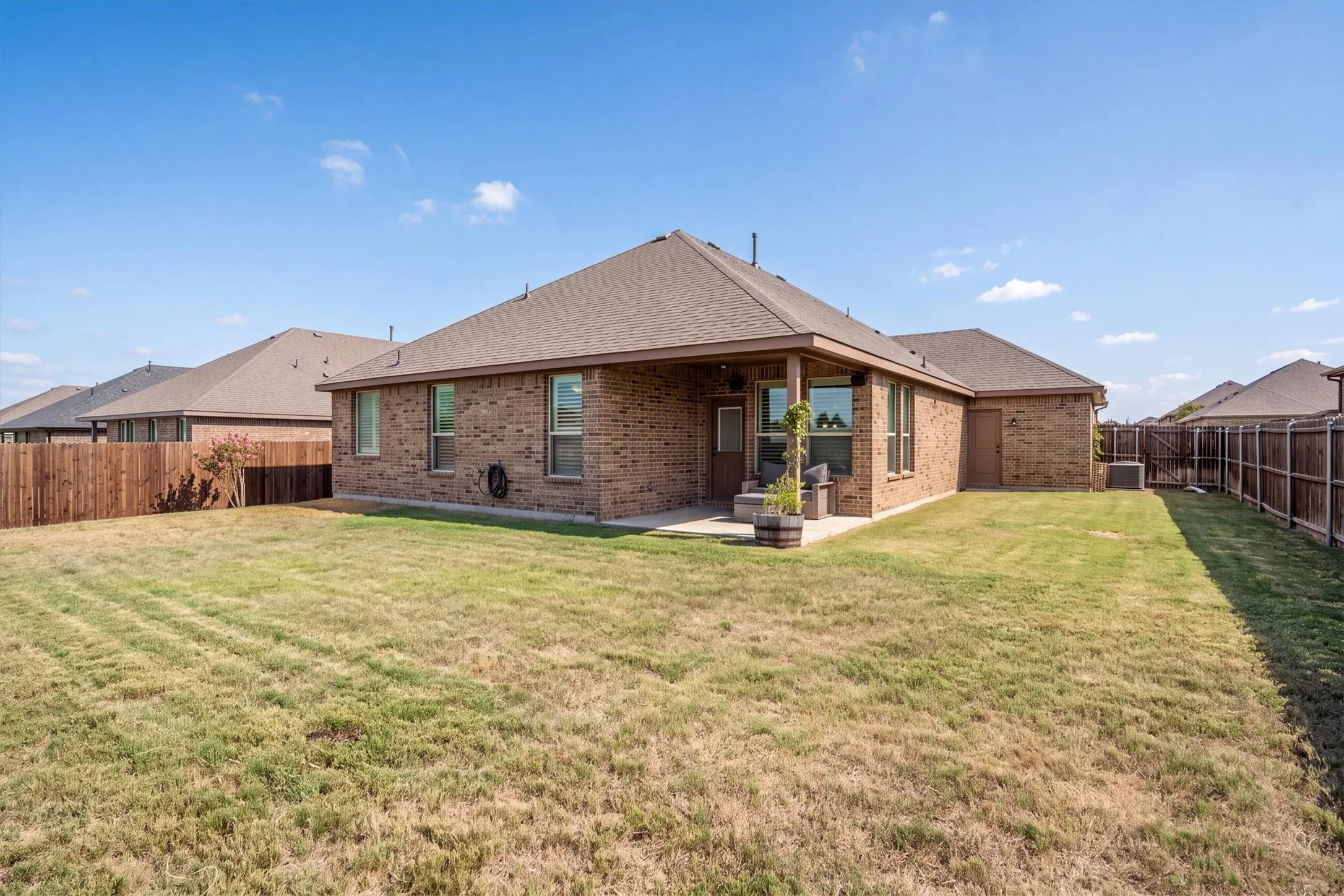 Single Family Residence For Sale in Denton County , 3448 Chloe Avenue, Krum, Texas 76249, 4 Bedroom, 2 Bathroom, 3 Garage spaces, 1,847 Sqft, built in 2019, mls#21392024, Real Estate Agent in Krum, Homes For Sale in Denton county, Homes For Sale in Krum, Realtor in Krum Texas, Real Estate Brokerage Independent Realty Texas, Luminita Cordes Realtor