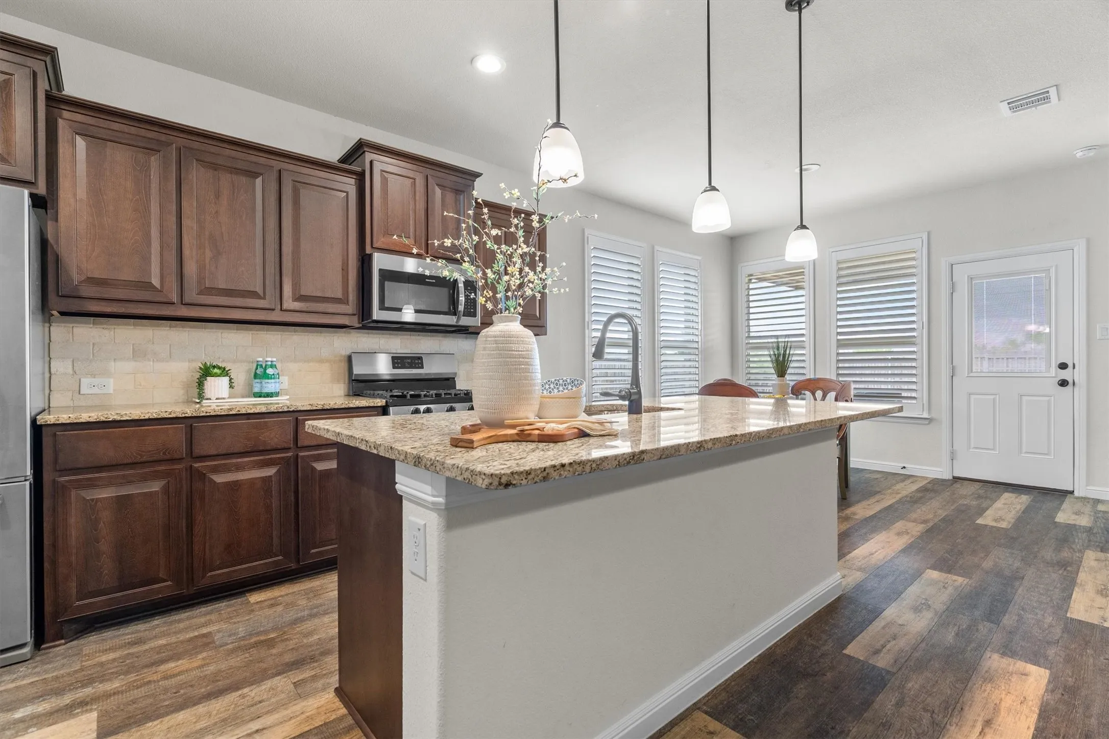 Single Family Residence For Sale in Denton County , 3448 Chloe Avenue, Krum, Texas 76249, 4 Bedroom, 2 Bathroom, 3 Garage spaces, 1,847 Sqft, built in 2019, mls#21392024, Real Estate Agent in Krum, Homes For Sale in Denton county, Homes For Sale in Krum, Realtor in Krum Texas, Real Estate Brokerage Independent Realty Texas, Luminita Cordes Realtor