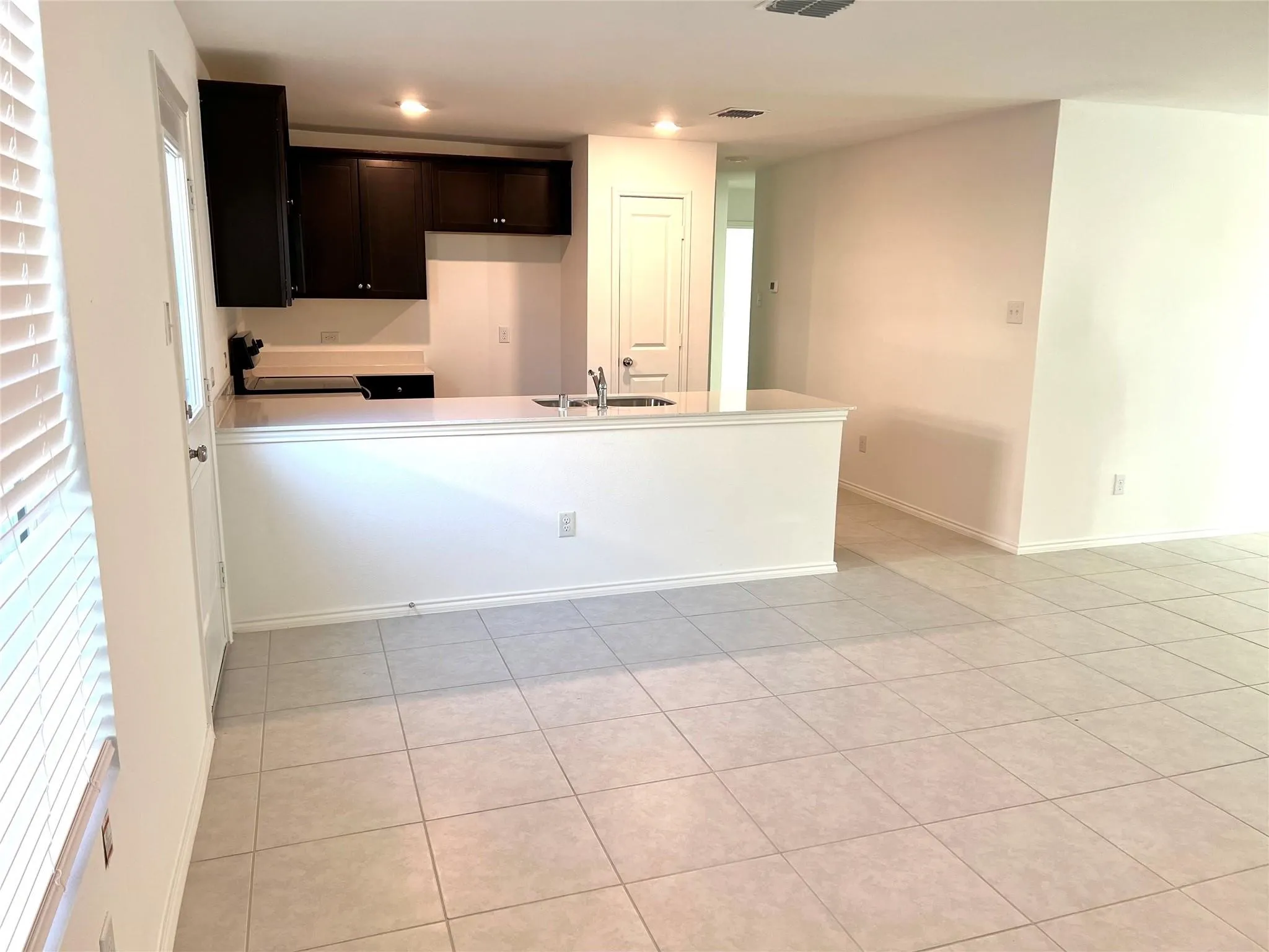 Single Family Residence For Rent in Collin County , 5836 Timber Point Drive, Princeton, Texas 75407, 3 Bedroom, 2 Bathroom, 2 Garage spaces, 1,440 Sqft, built in 2022, mls#21401896, Real Estate Agent in Princeton, Homes For Rent in Collin county, Homes For Rent in Princeton, Realtor in Princeton Texas, Real Estate Brokerage Independent Realty Texas, Luminita Cordes Realtor