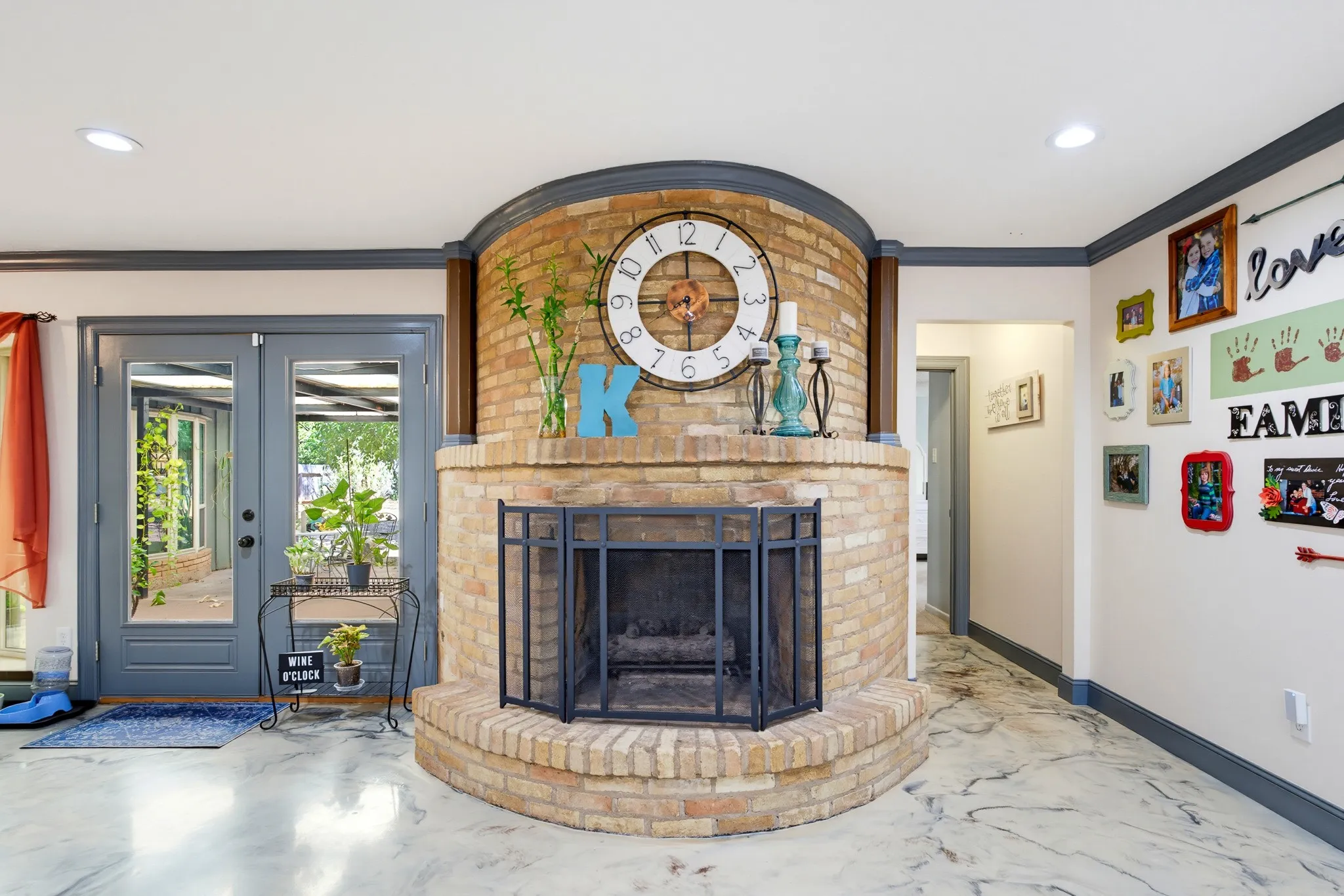 Single Family Residence For Sale in Taylor County , 1501 Wishbone, Abilene, Texas 79603, 4 Bedroom, 2 Bathroom, 2 Garage spaces, 2,852 Sqft, built in 1965, mls#21398027, Real Estate Agent in Abilene, Homes For Sale in Taylor county, Homes For Sale in Abilene, Realtor in Abilene Texas, Real Estate Brokerage Independent Realty Texas, Luminita Cordes Realtor