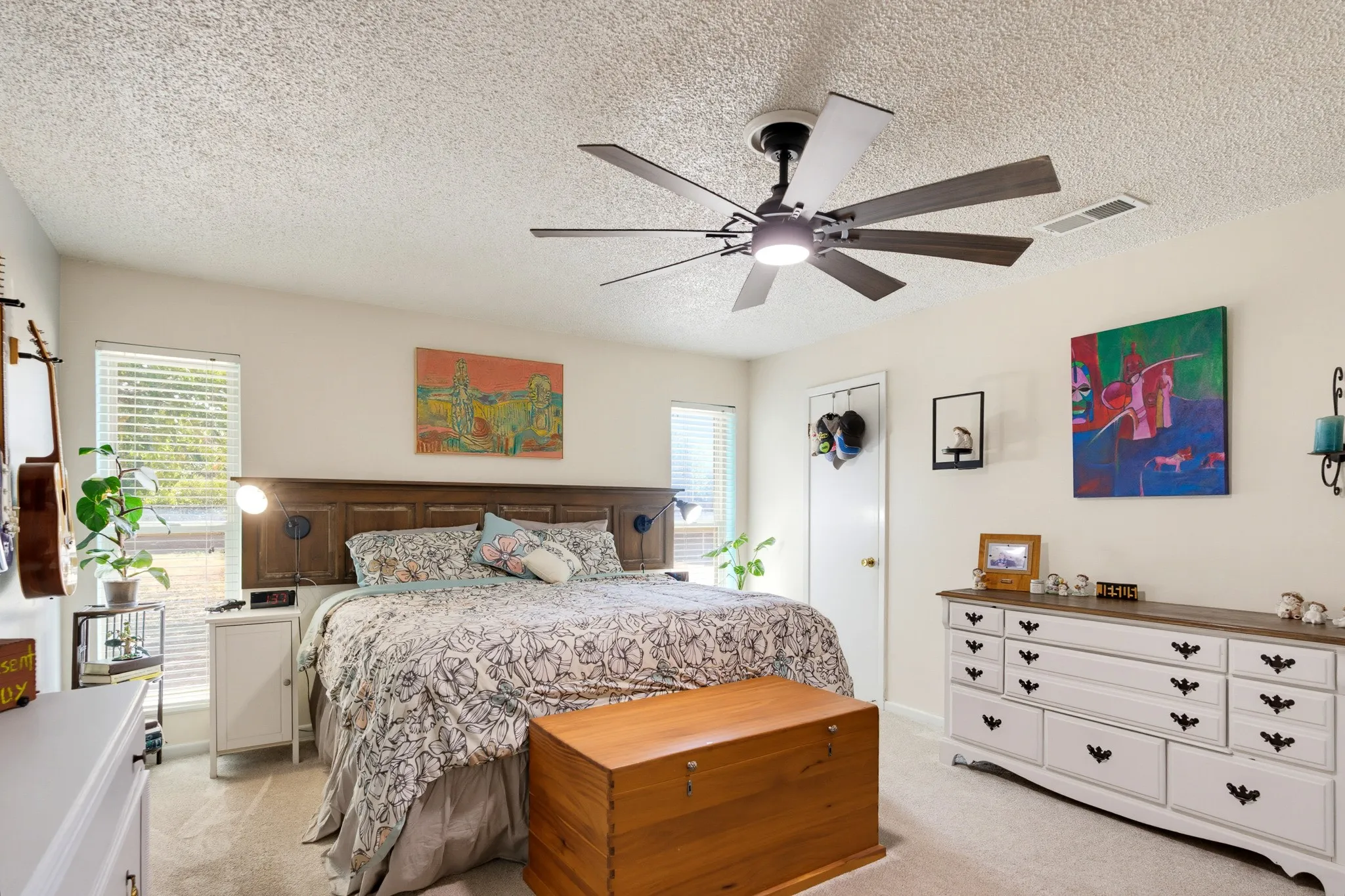 Single Family Residence For Sale in Taylor County , 1501 Wishbone, Abilene, Texas 79603, 4 Bedroom, 2 Bathroom, 2 Garage spaces, 2,852 Sqft, built in 1965, mls#21398027, Real Estate Agent in Abilene, Homes For Sale in Taylor county, Homes For Sale in Abilene, Realtor in Abilene Texas, Real Estate Brokerage Independent Realty Texas, Luminita Cordes Realtor