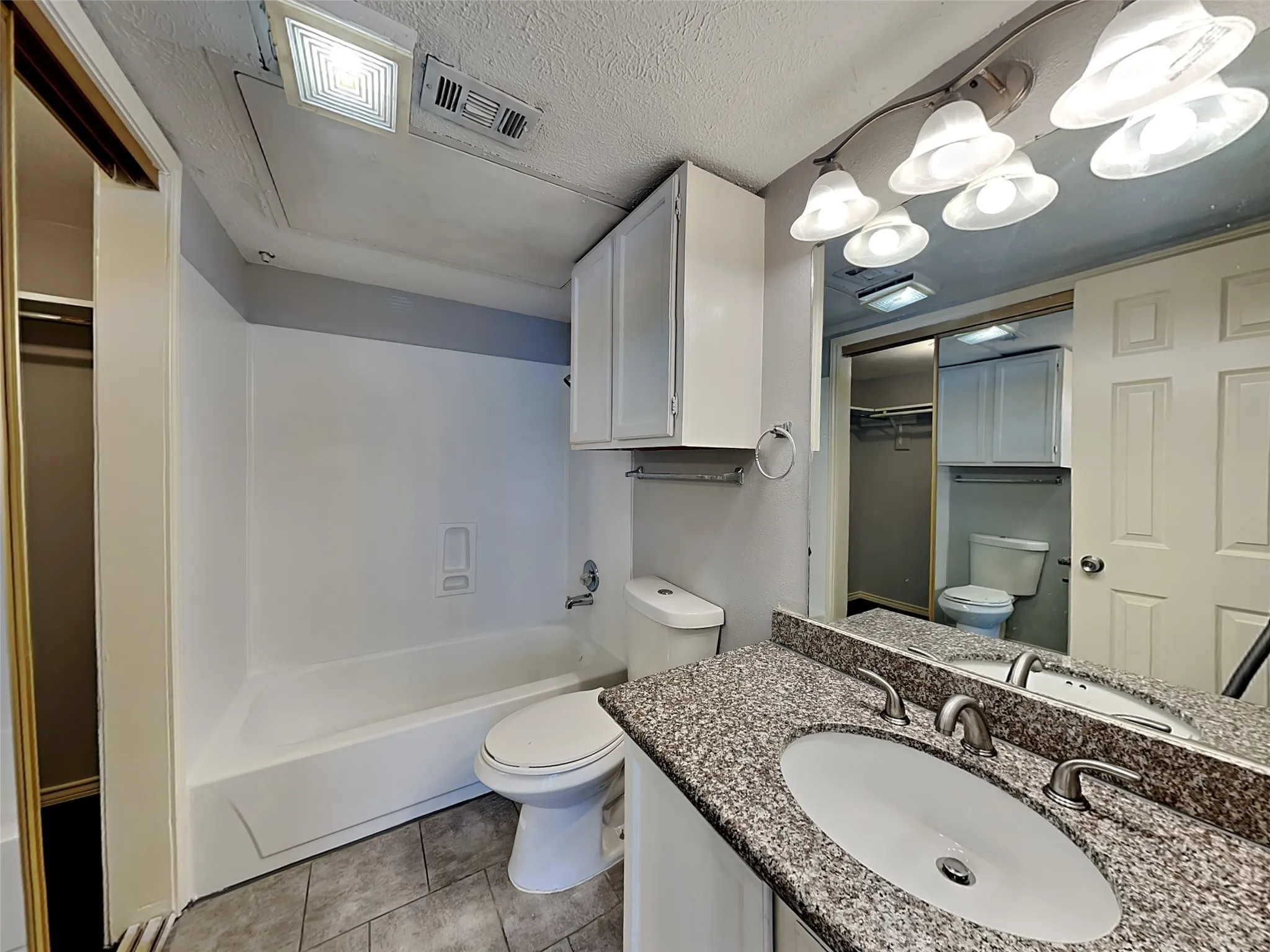 Condominium For Rent in Dallas County , 6108 Abrams 323, Dallas, Texas 75231, 1 Bedroom, 1 Bathroom, Garage spaces, 500 Sqft, built in 2005, mls#21401894, Real Estate Agent in Dallas, Homes For Rent in Dallas county, Homes For Rent in Dallas, Realtor in Dallas Texas, Real Estate Brokerage Independent Realty Texas, Luminita Cordes Realtor