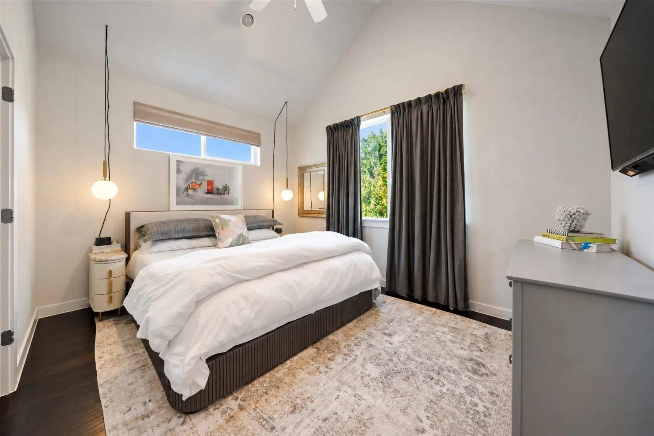 Single Family Residence For Sale in Dallas County , 1269 Clifftop Lane, Dallas, Texas 75208, 3 Bedroom, 3 Bathroom, 1 Garage spaces, 1,554 Sqft, built in 2020, mls#21398895, Real Estate Agent in Dallas, Homes For Sale in Dallas county, Homes For Sale in Dallas, Realtor in Dallas Texas, Real Estate Brokerage Independent Realty Texas, Luminita Cordes Realtor