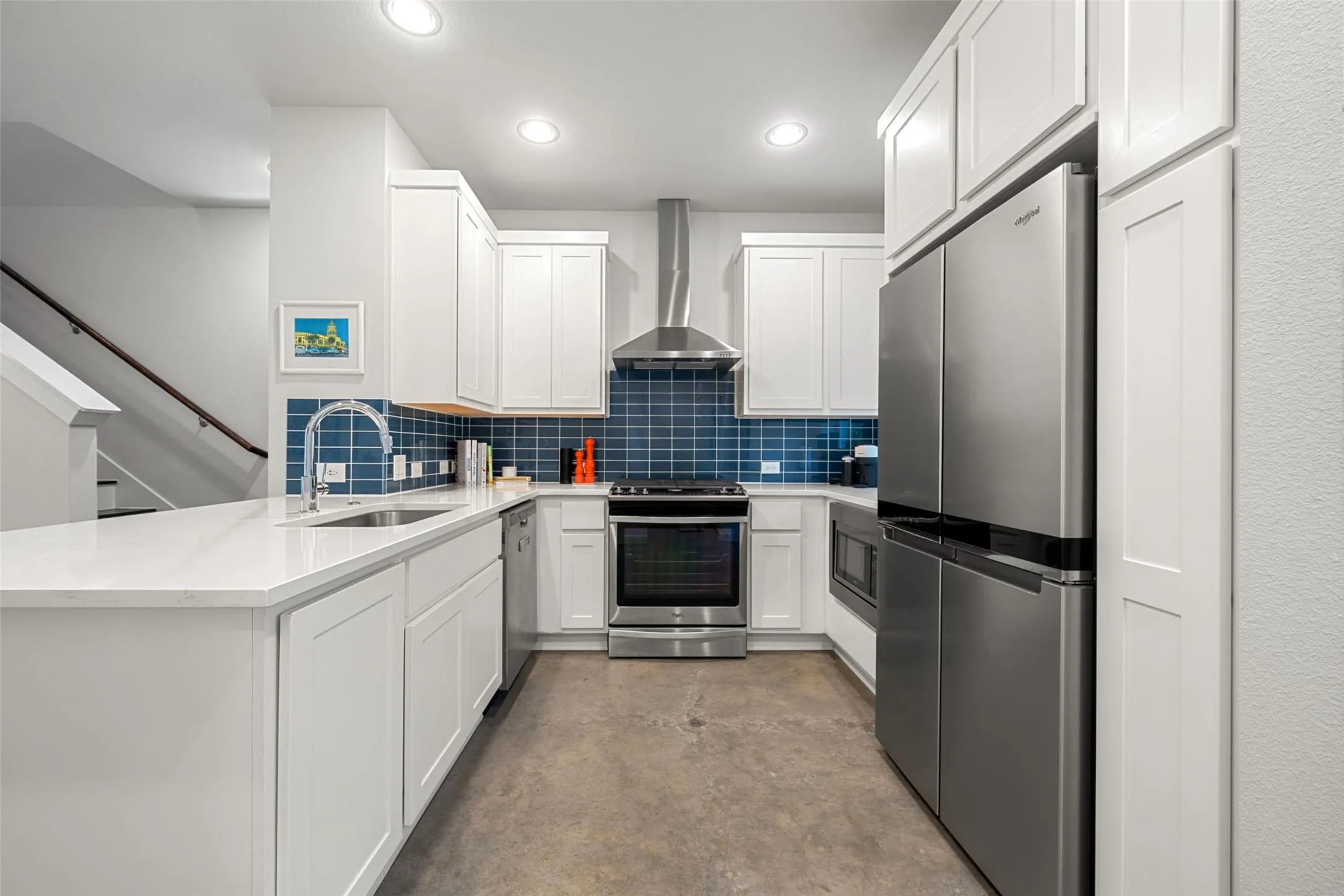 Single Family Residence For Sale in Dallas County , 1269 Clifftop Lane, Dallas, Texas 75208, 3 Bedroom, 3 Bathroom, 1 Garage spaces, 1,554 Sqft, built in 2020, mls#21398895, Real Estate Agent in Dallas, Homes For Sale in Dallas county, Homes For Sale in Dallas, Realtor in Dallas Texas, Real Estate Brokerage Independent Realty Texas, Luminita Cordes Realtor