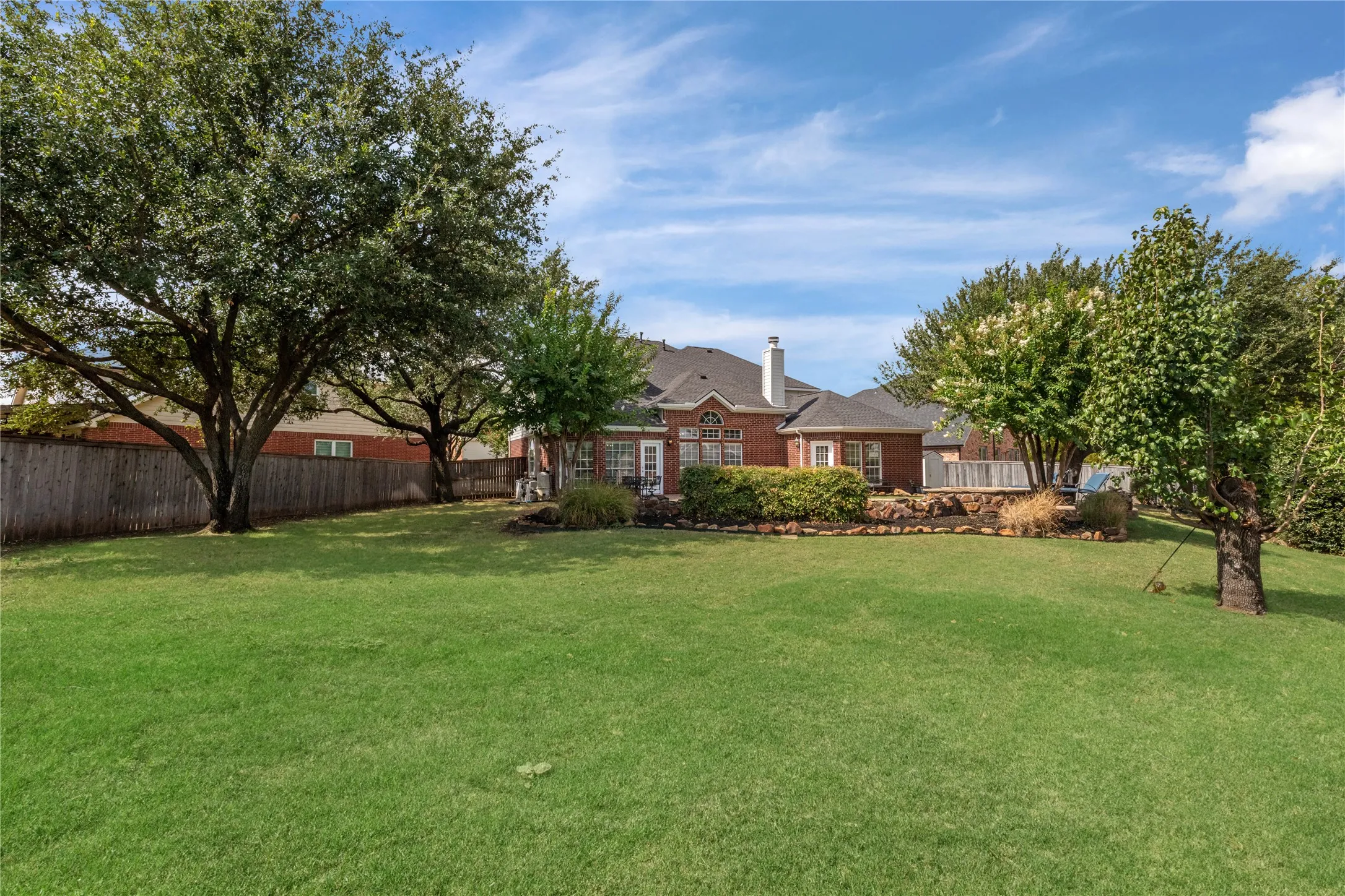 Single Family Residence For Sale in Tarrant County , 5317 Begonia Court, Fort Worth, Texas 76244, 5 Bedroom, 4 Bathroom, 2 Garage spaces, 3,100 Sqft, built in 2001, mls#21397664, Real Estate Agent in Fort Worth, Homes For Sale in Tarrant county, Homes For Sale in Fort Worth, Realtor in Fort Worth Texas, Real Estate Brokerage Independent Realty Texas, Luminita Cordes Realtor