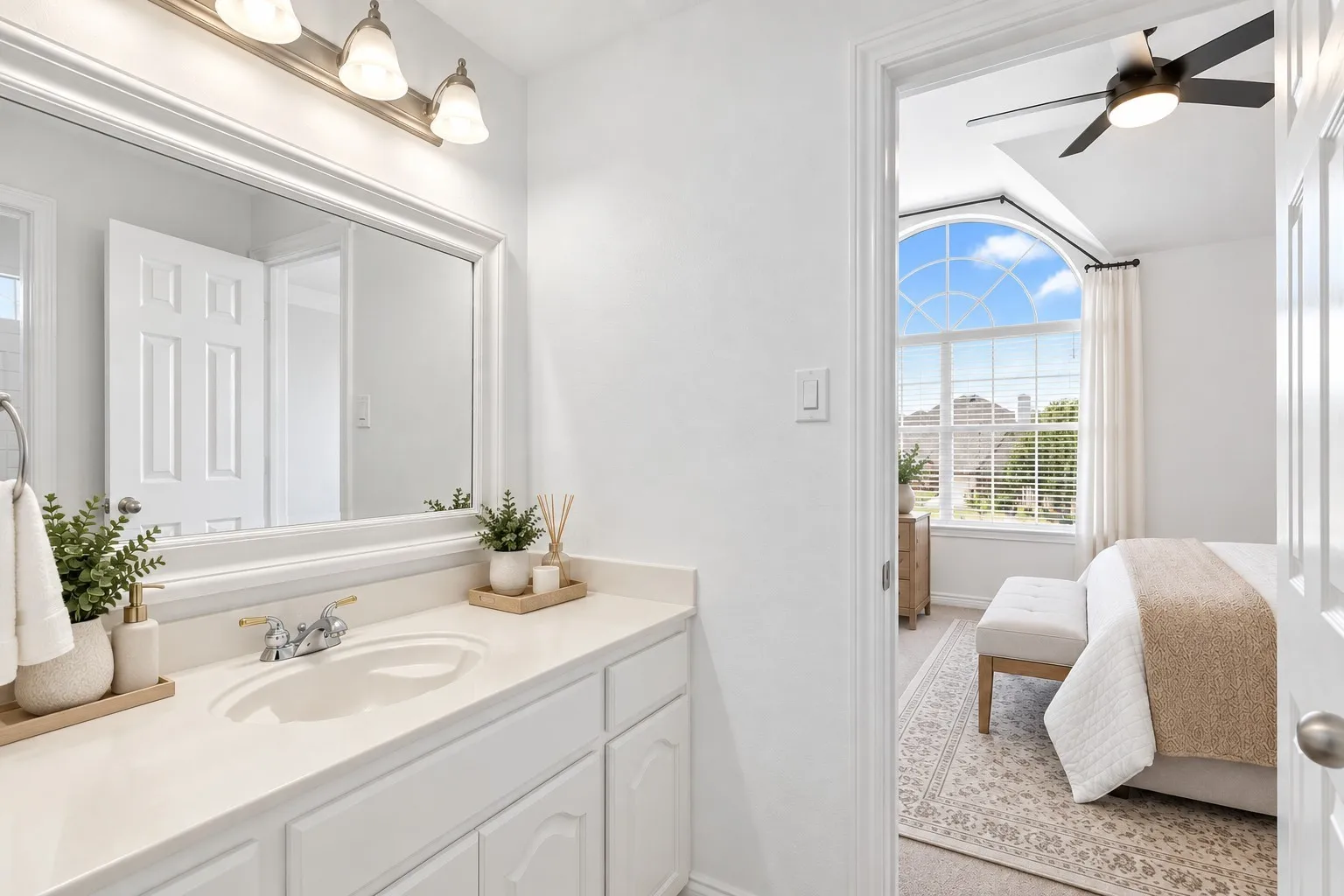 Single Family Residence For Sale in Tarrant County , 5317 Begonia Court, Fort Worth, Texas 76244, 5 Bedroom, 4 Bathroom, 2 Garage spaces, 3,100 Sqft, built in 2001, mls#21397664, Real Estate Agent in Fort Worth, Homes For Sale in Tarrant county, Homes For Sale in Fort Worth, Realtor in Fort Worth Texas, Real Estate Brokerage Independent Realty Texas, Luminita Cordes Realtor