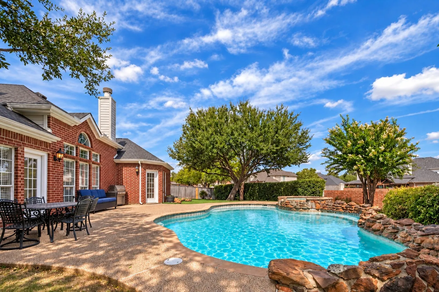Single Family Residence For Sale in Tarrant County , 5317 Begonia Court, Fort Worth, Texas 76244, 5 Bedroom, 4 Bathroom, 2 Garage spaces, 3,100 Sqft, built in 2001, mls#21397664, Real Estate Agent in Fort Worth, Homes For Sale in Tarrant county, Homes For Sale in Fort Worth, Realtor in Fort Worth Texas, Real Estate Brokerage Independent Realty Texas, Luminita Cordes Realtor
