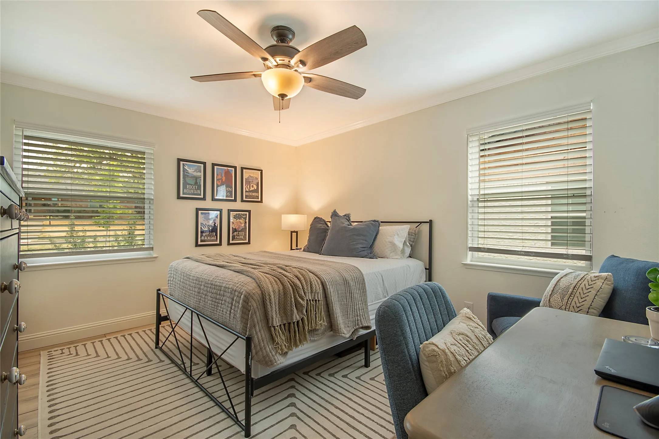 Single Family Residence For Sale in Dallas County , 9114 Westglen Drive, Dallas, Texas 75228, 3 Bedroom, 3 Bathroom, 2 Garage spaces, 1,947 Sqft, built in 1961, mls#21398690, Real Estate Agent in Dallas, Homes For Sale in Dallas county, Homes For Sale in Dallas, Realtor in Dallas Texas, Real Estate Brokerage Independent Realty Texas, Luminita Cordes Realtor